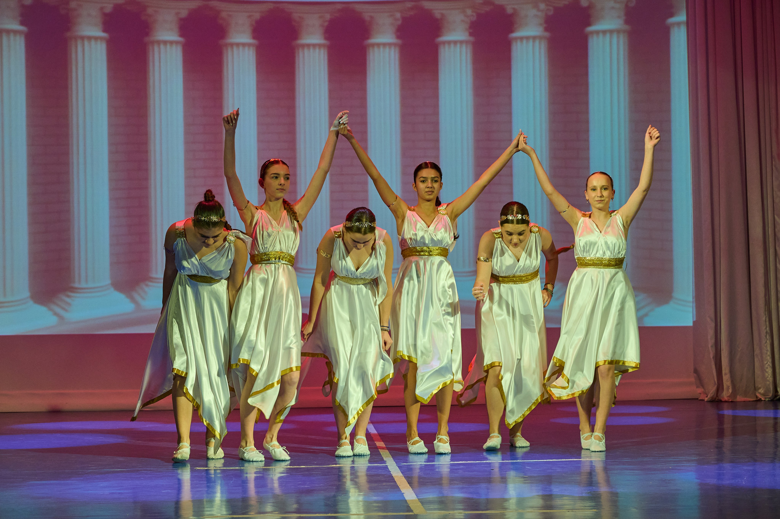 8 марта Марьина роща. Жизнь курорта Кабардинка в фотографиях