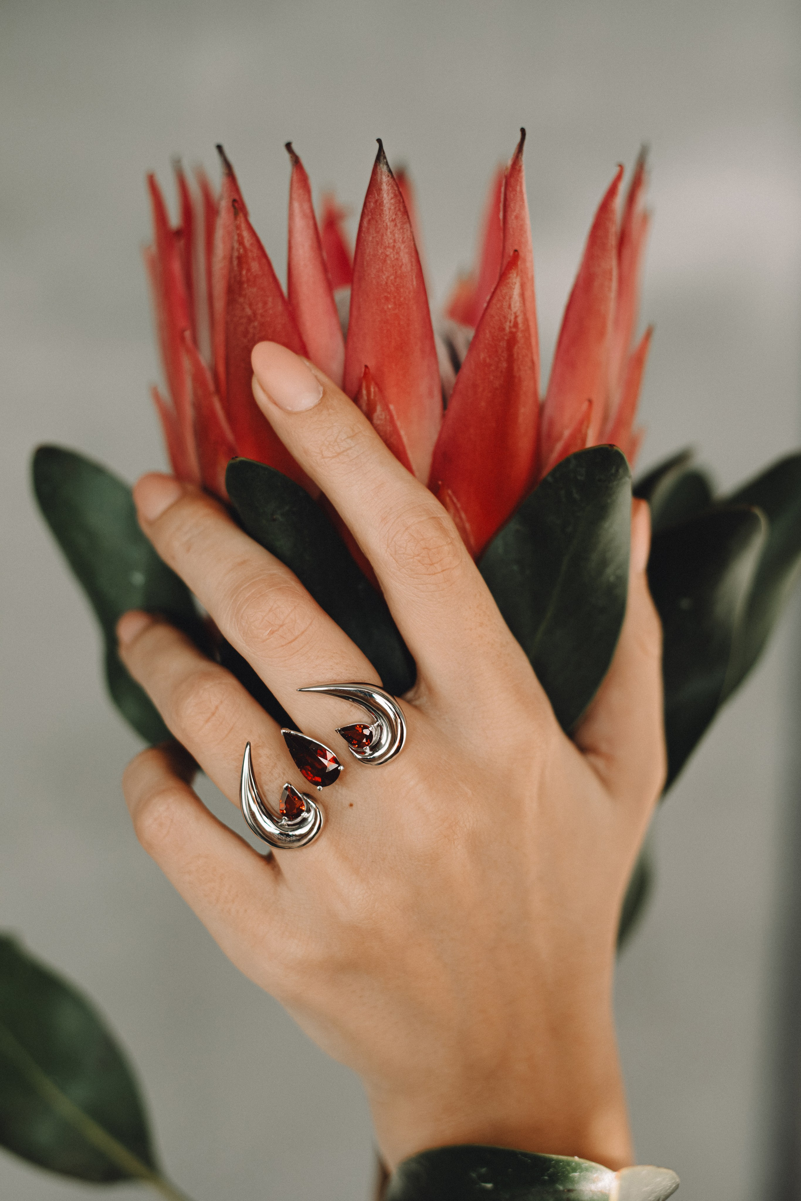 Сьемка украшений для KateKraft. Портретный фотограф Москва