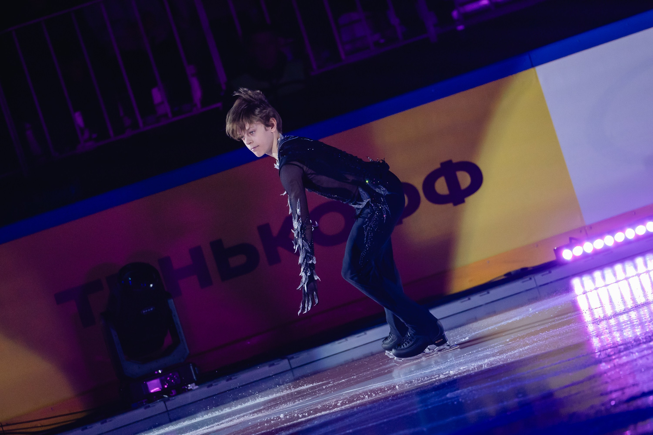 Шоу «Чемпионы на льду» в Новосибирске. Воробьева Ксения — Спортивный и танцевальный фотограф Новосибирск