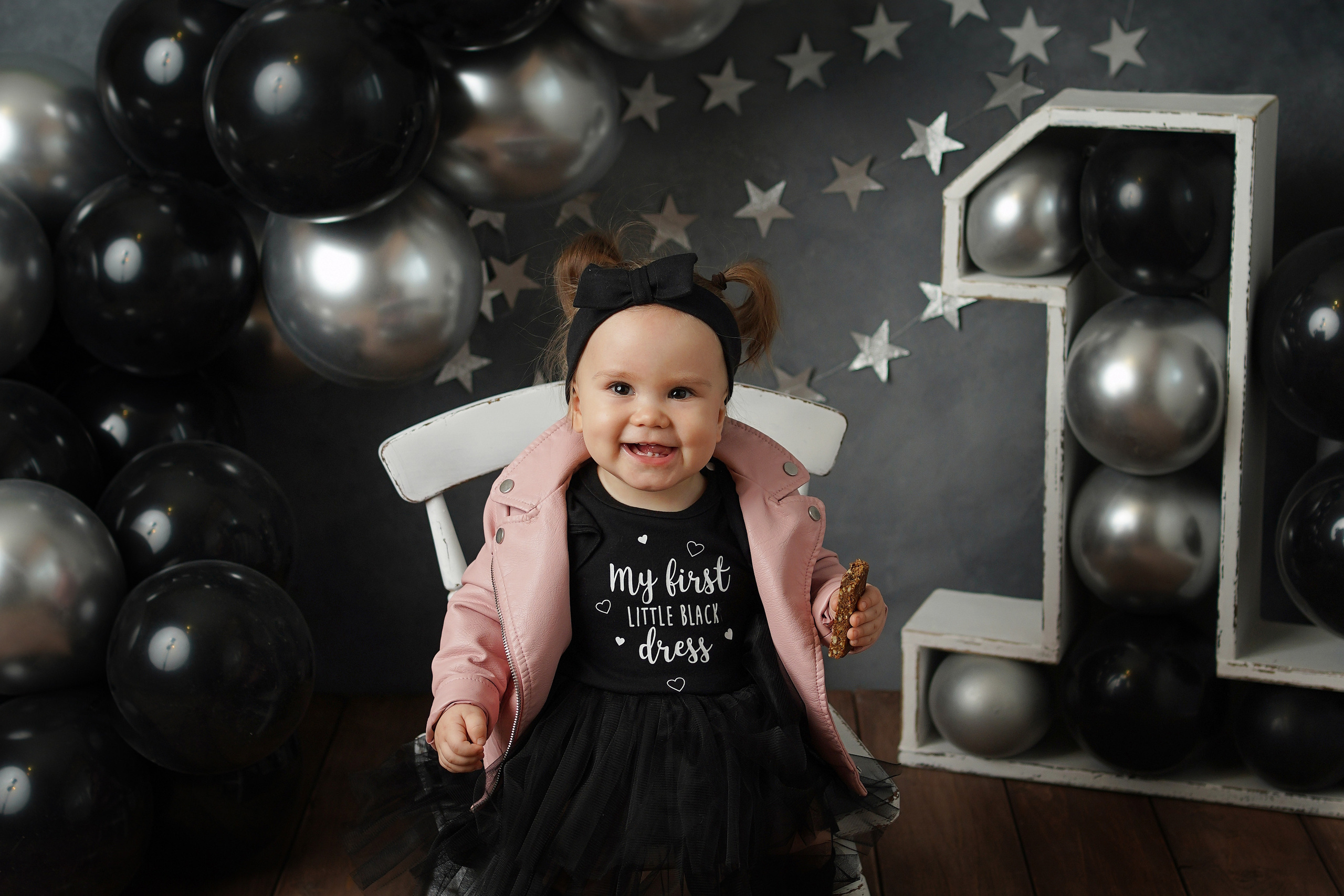 Детская фотосессия Первый годик Есении. Детский фотограф и фотограф новорожденных в Калининград Оксана Иваний