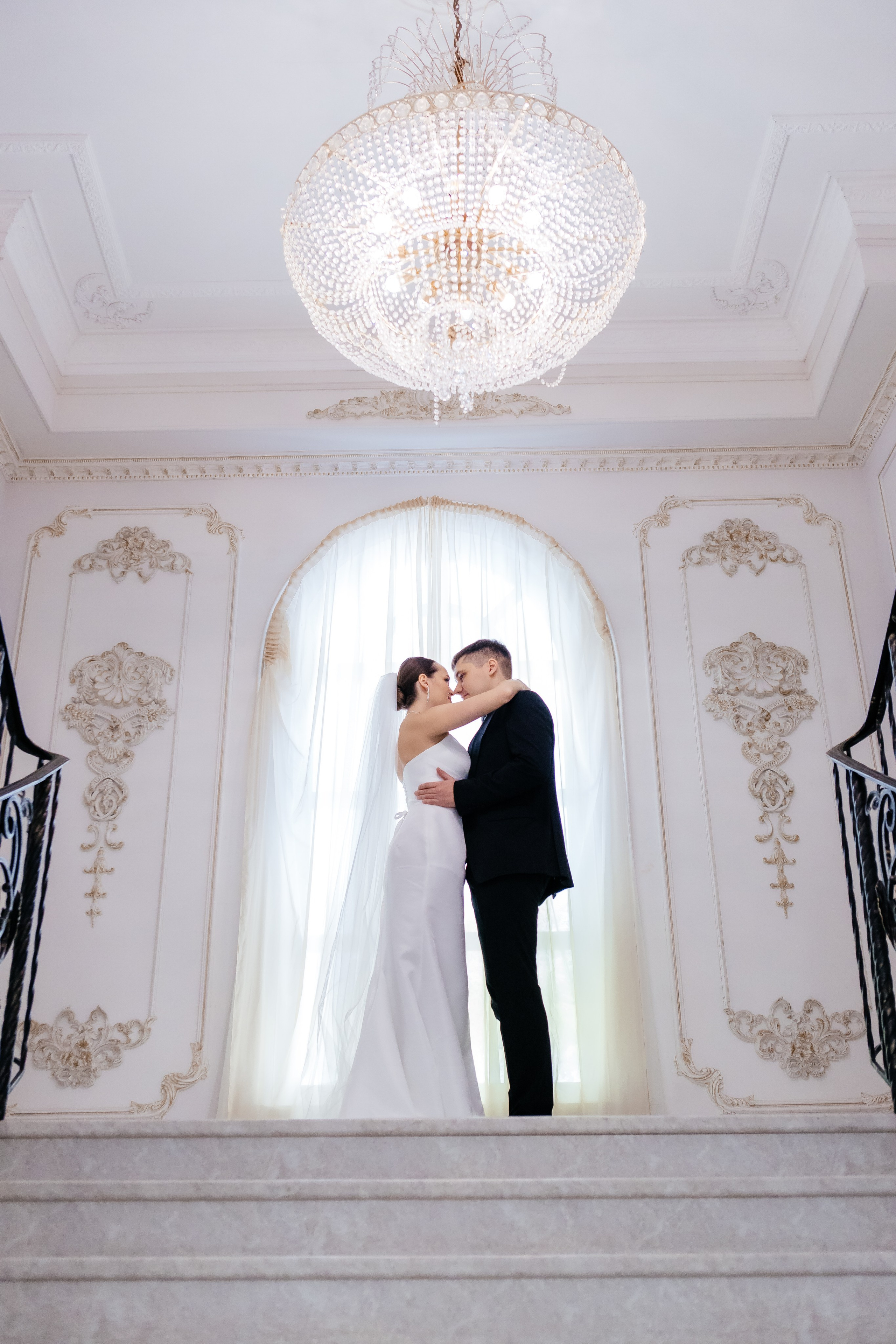 Свадебная фотосессия в Таганском ЗАГСе. Свадебный фотограф в Москве