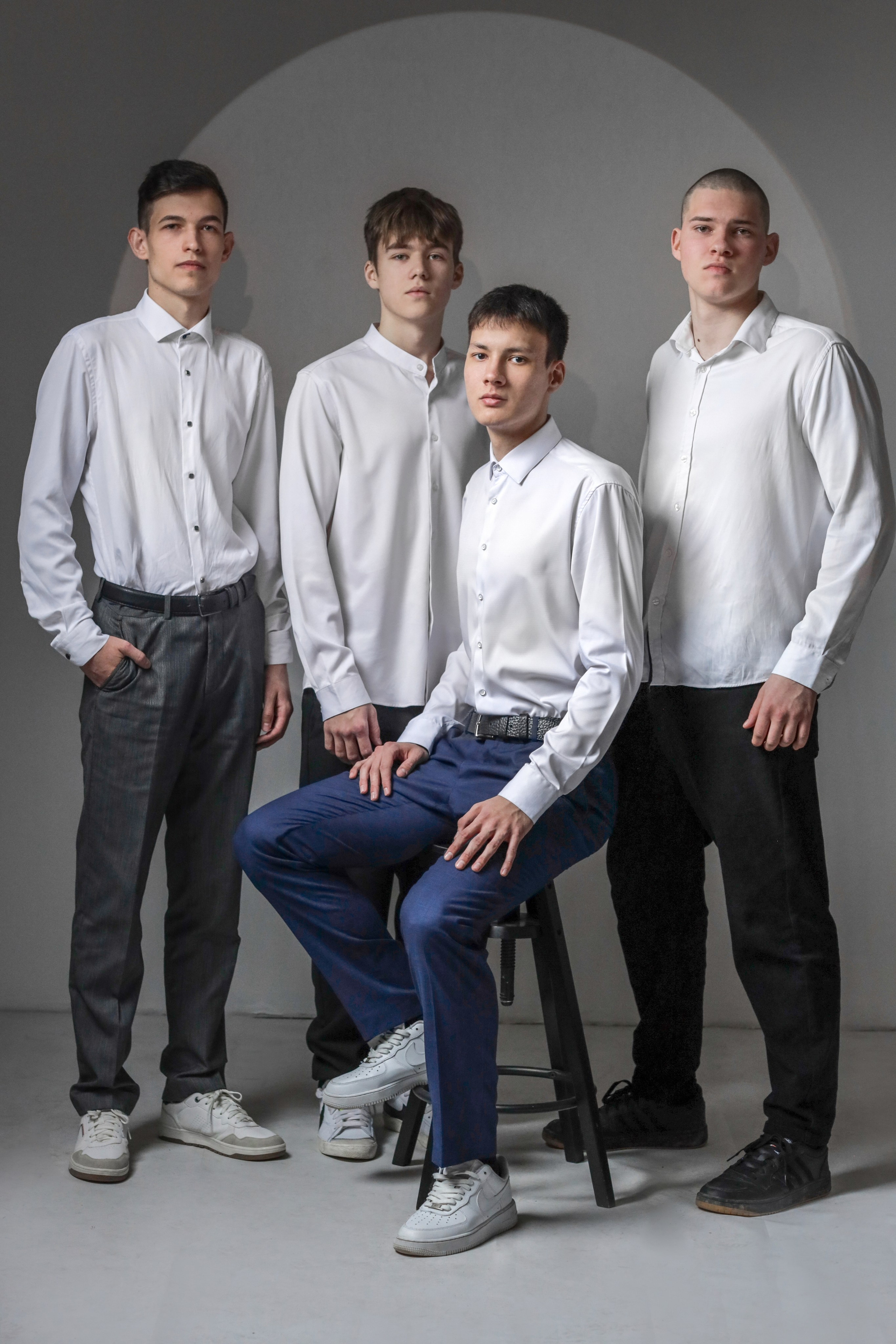 Выпускной альбом «Софиты». Выпускные альбомы в Тюмени для школ, садов, вузов спортивных секций