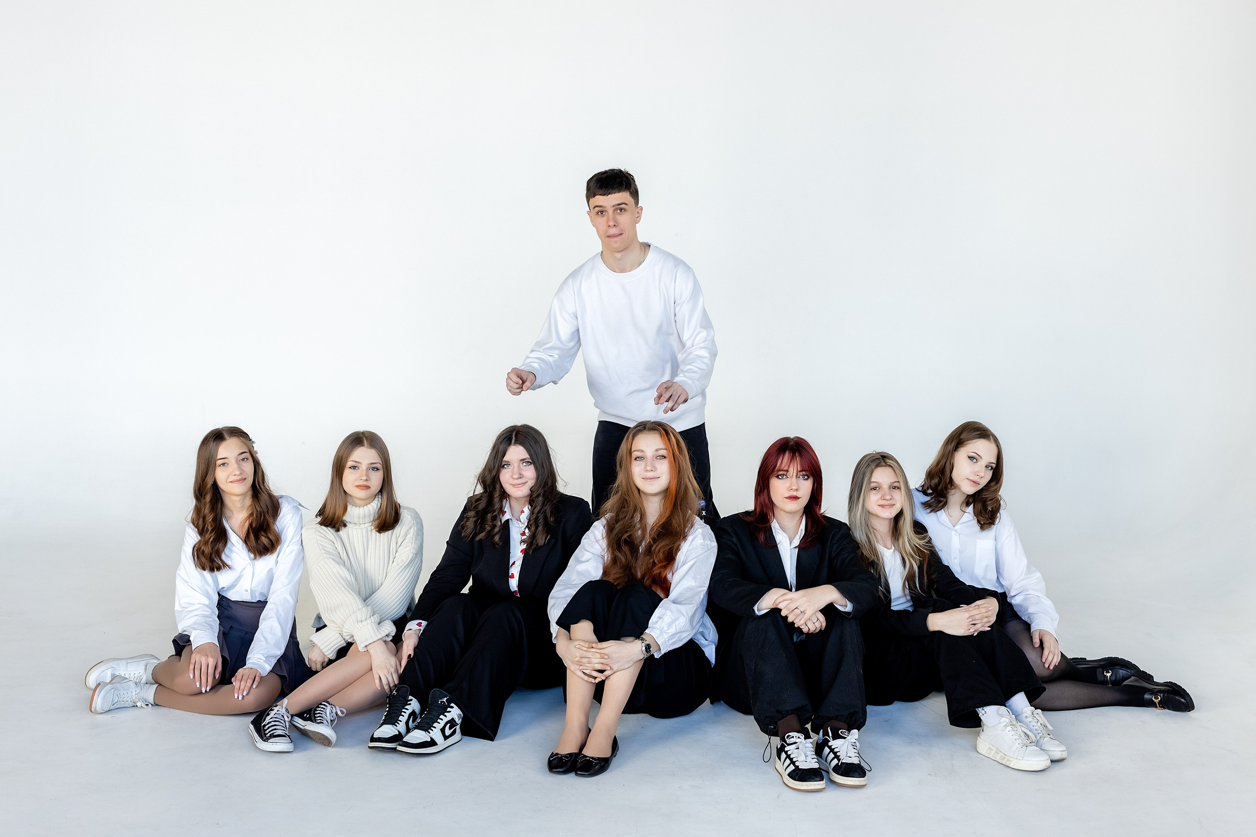 Школа 71, 9 класс. Владивосток. Стильный выпускной альбом Владивосток фотограф Вероника Мигачева