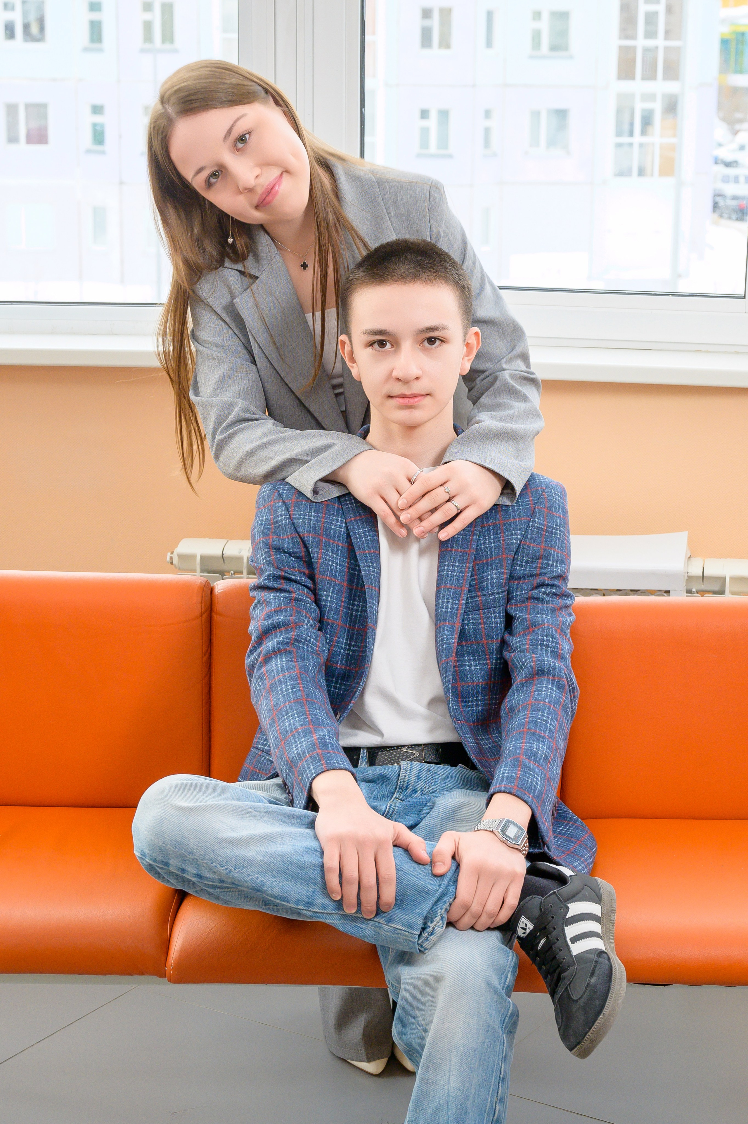 Фотографии старшеклассников для выпускных альбомов Нижневартовск | Портфолио. AR-t студия «Альбом+», г. Нижневартовск