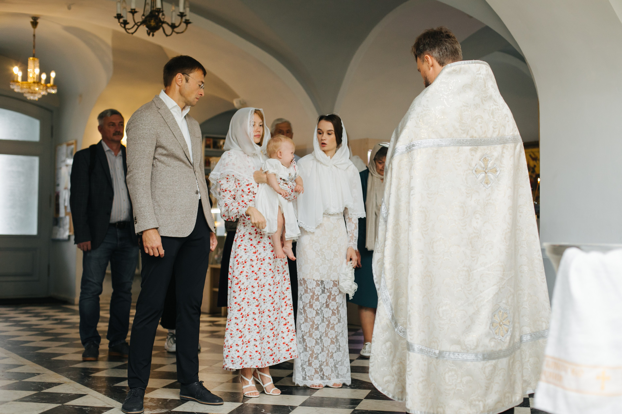 Крещение церковь Трех Святителей СПб. Фотограф на крещение в Санкт Петербурге
