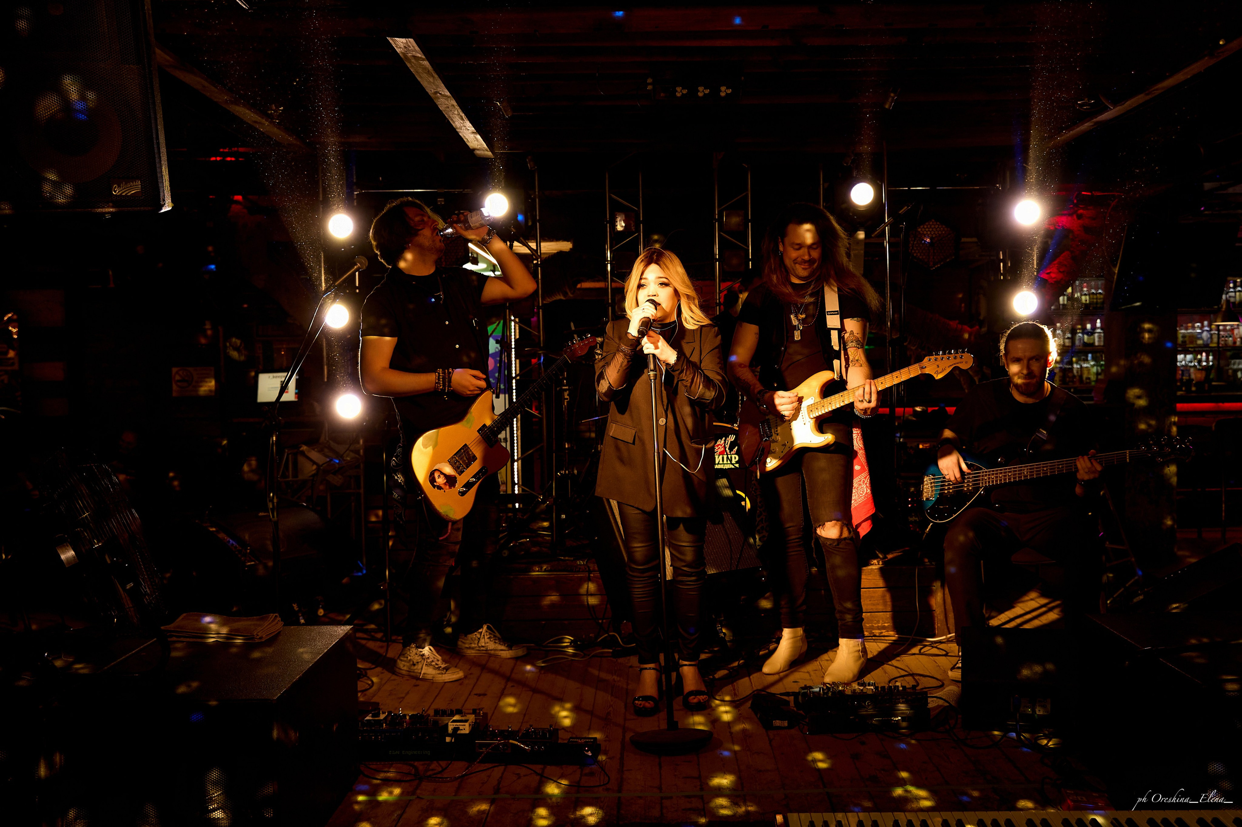 Поп рок группа @velvetgroup. Свадебный и семейный фотограф в Ульяновске Орешина Елена