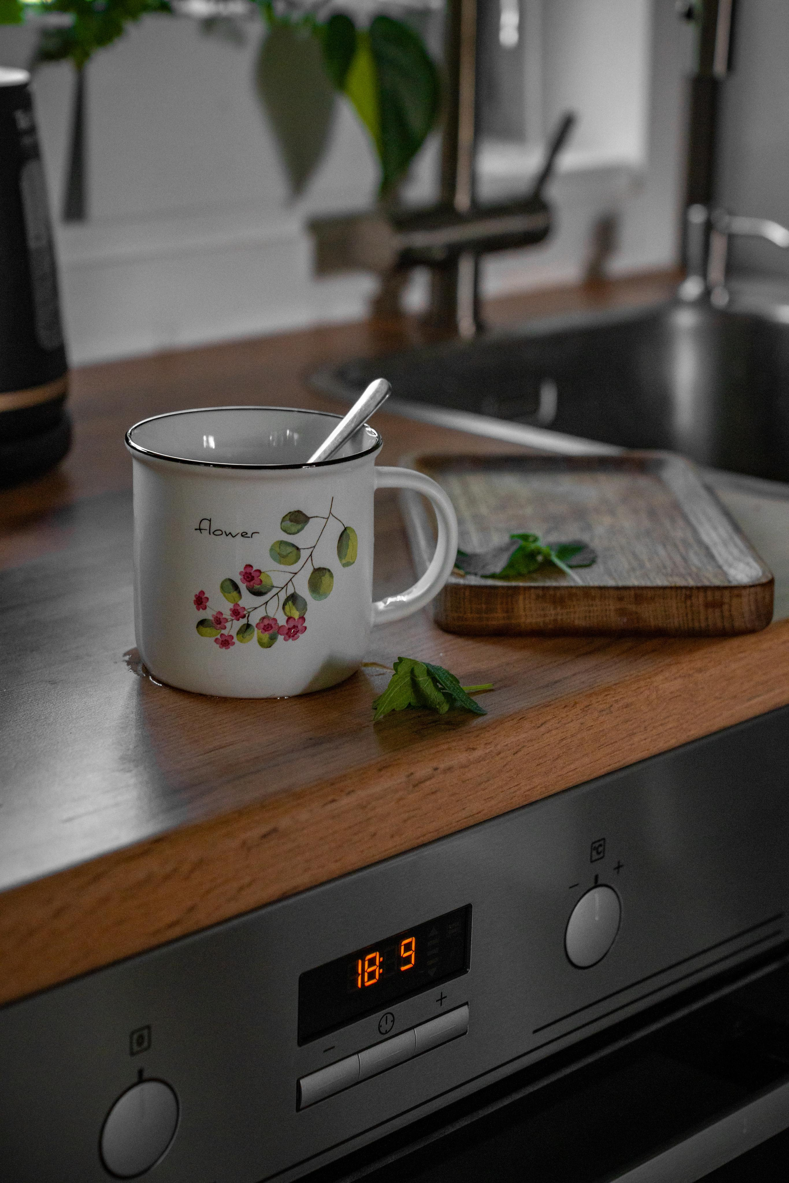 Дом под деревом под Истрой