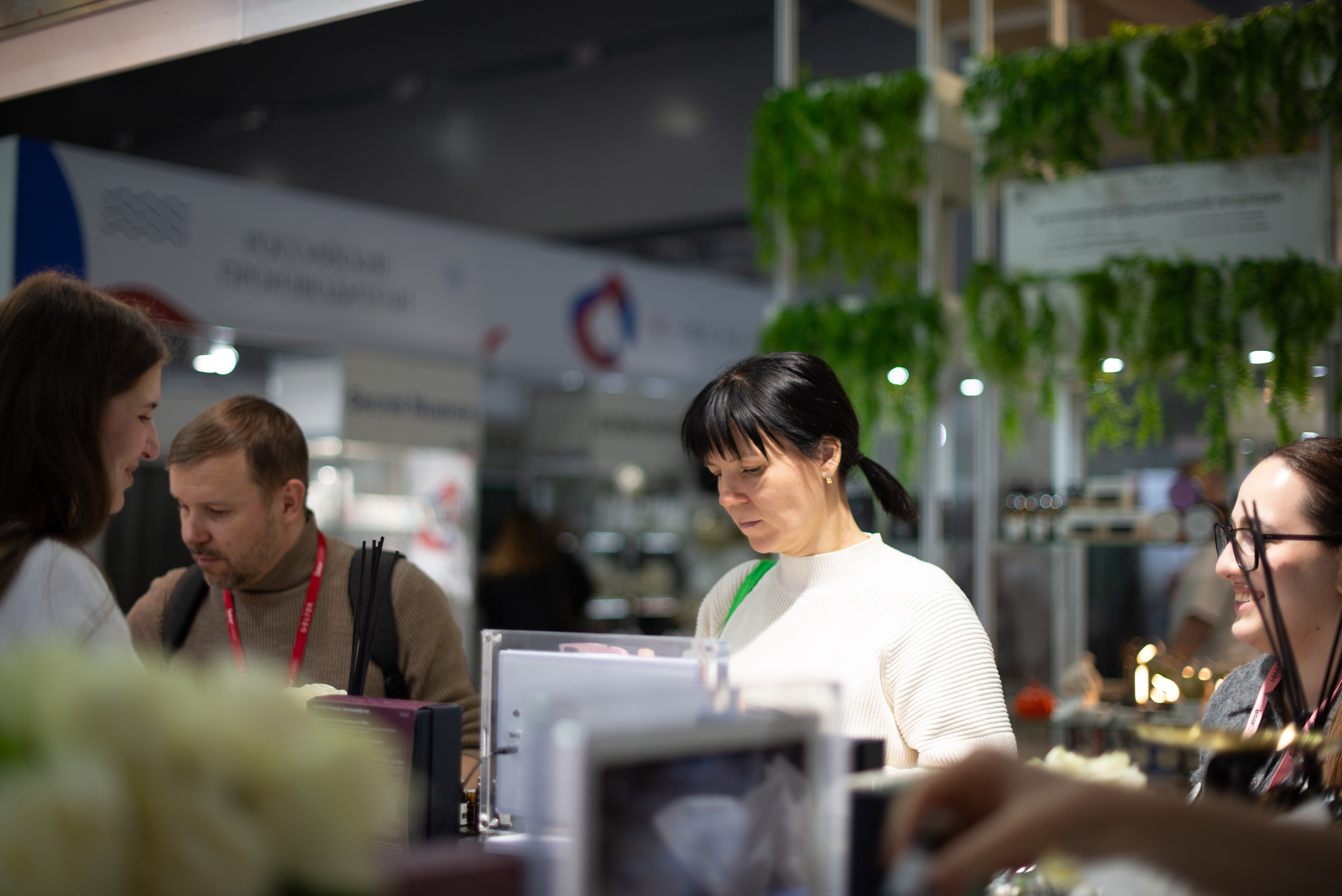 InterCHARM 2025 осень. Victoria Radjevna Репортажный Фотограф — Видеограф Москва • Санкт-Петербург