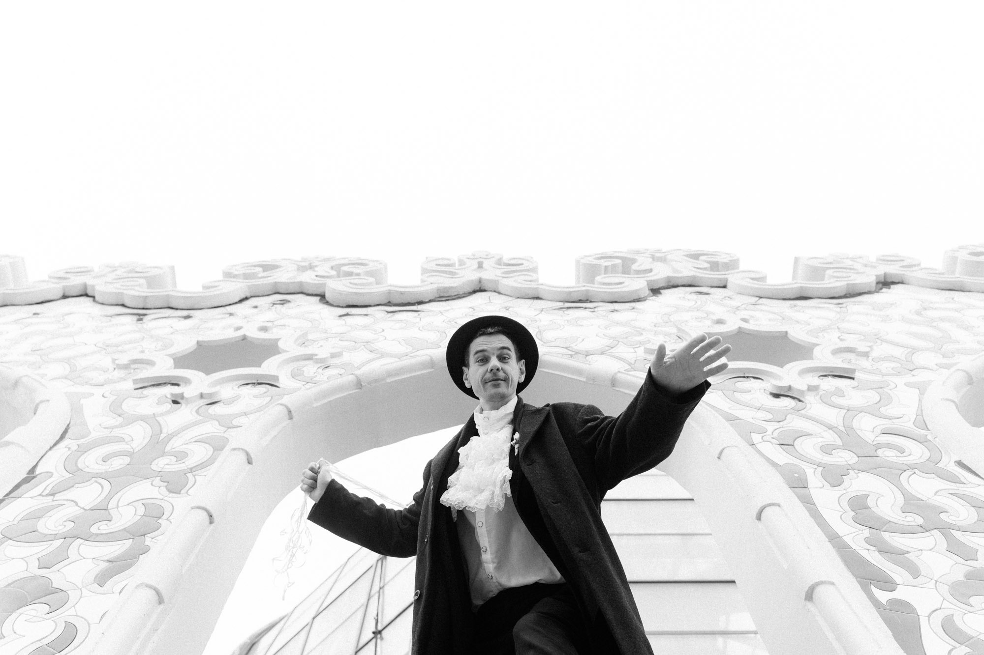 Двое в «Космосе». Фотограф в Москве Женя Потах