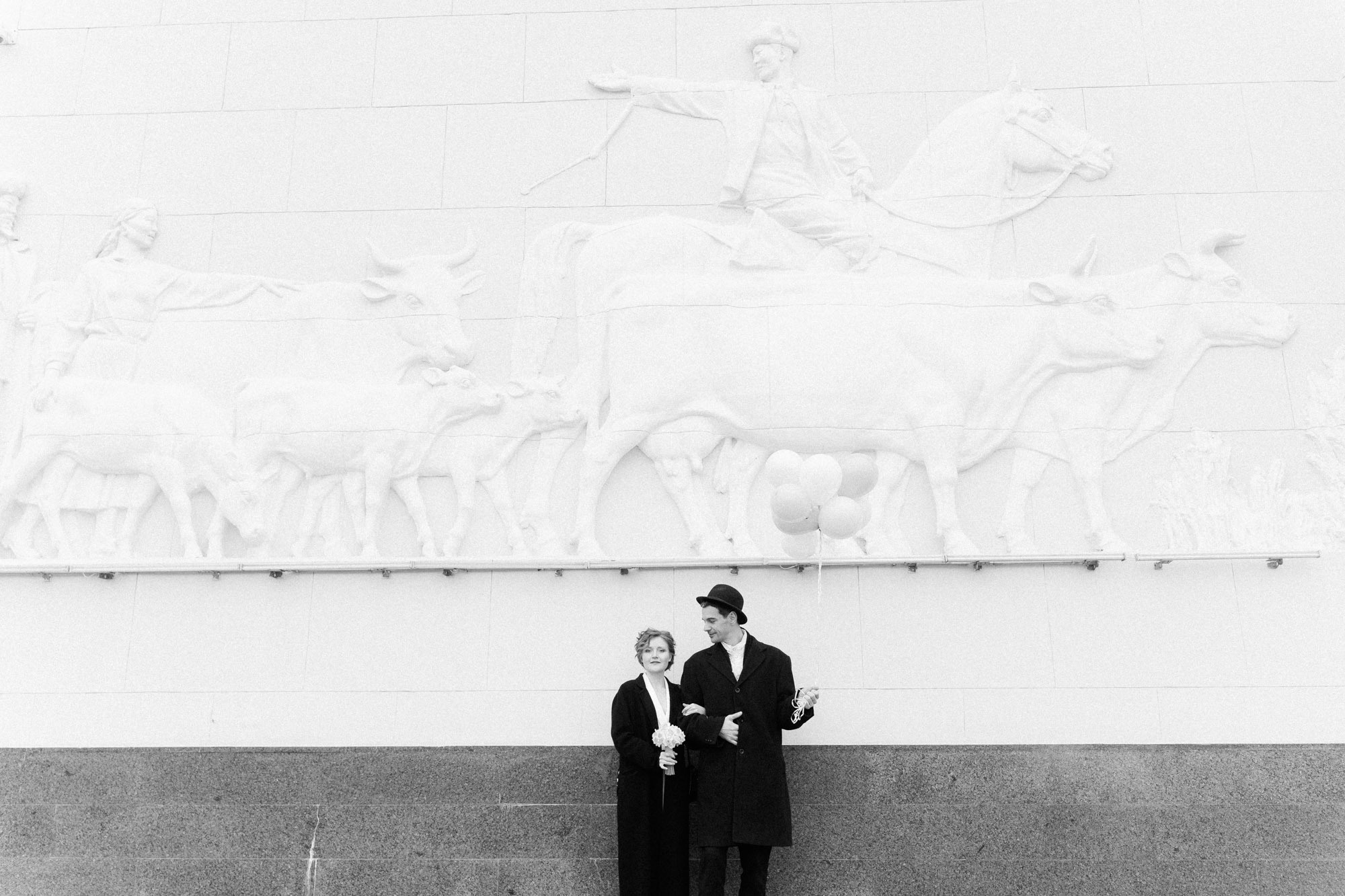 Двое в «Космосе». Фотограф в Москве Женя Потах