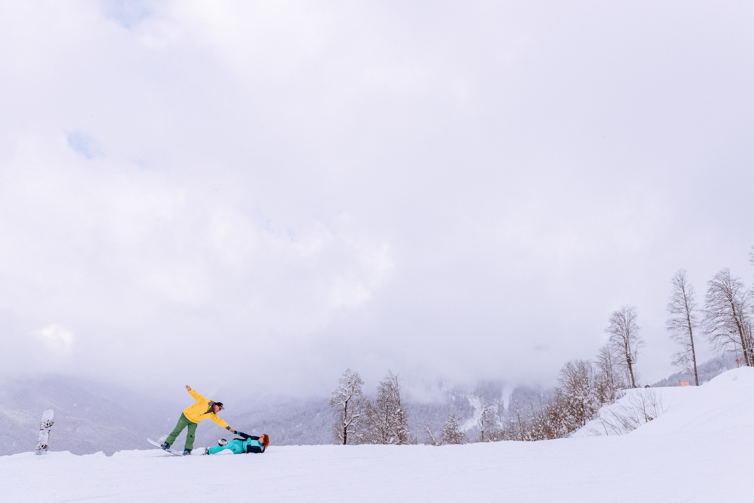Love, recreation and snowboarding. Fedor Lemeshko — Destination Wedding and Family Lifestyle photographer