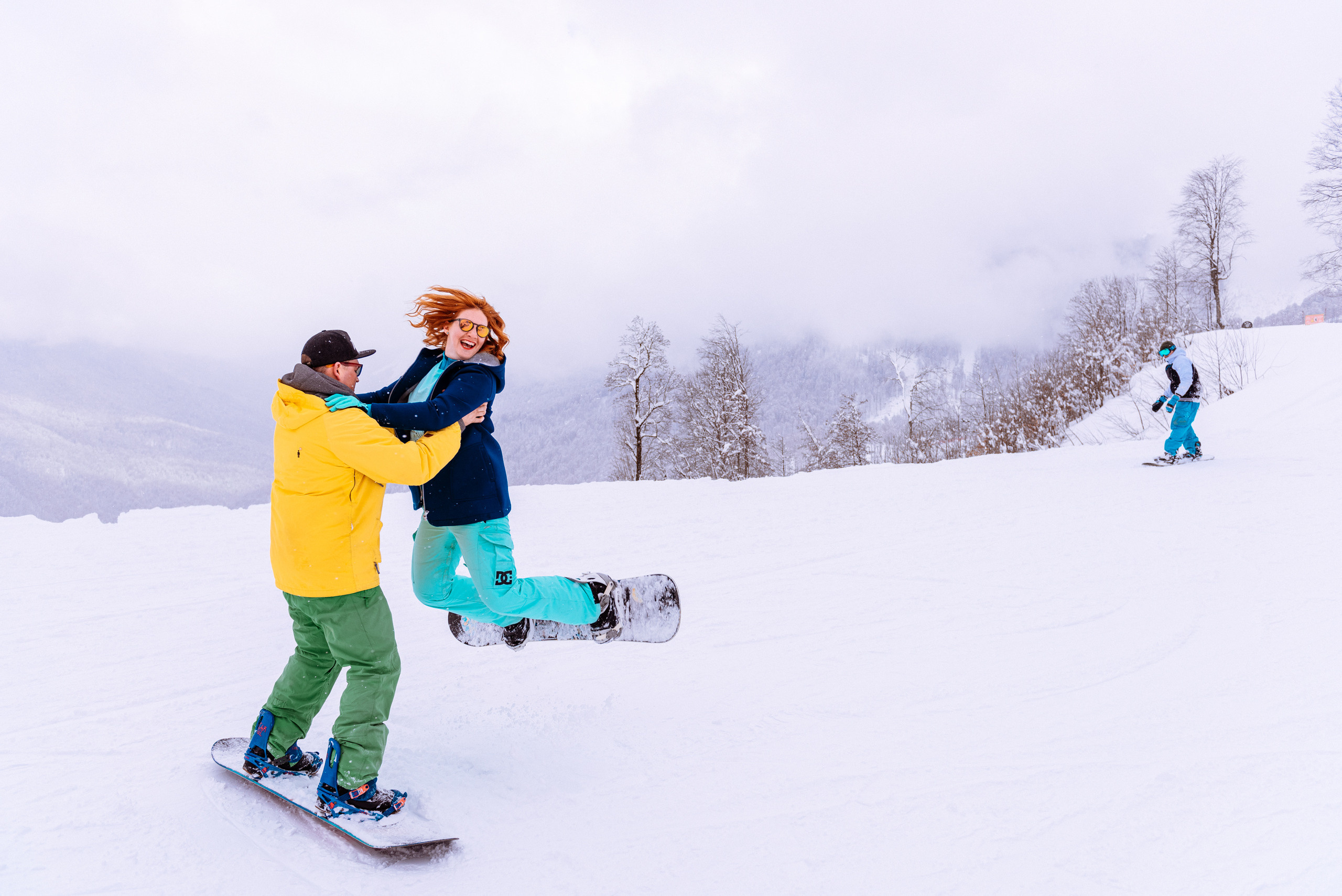 Love, recreation and snowboarding. Fedor Lemeshko — Destination Wedding and Family Lifestyle photographer