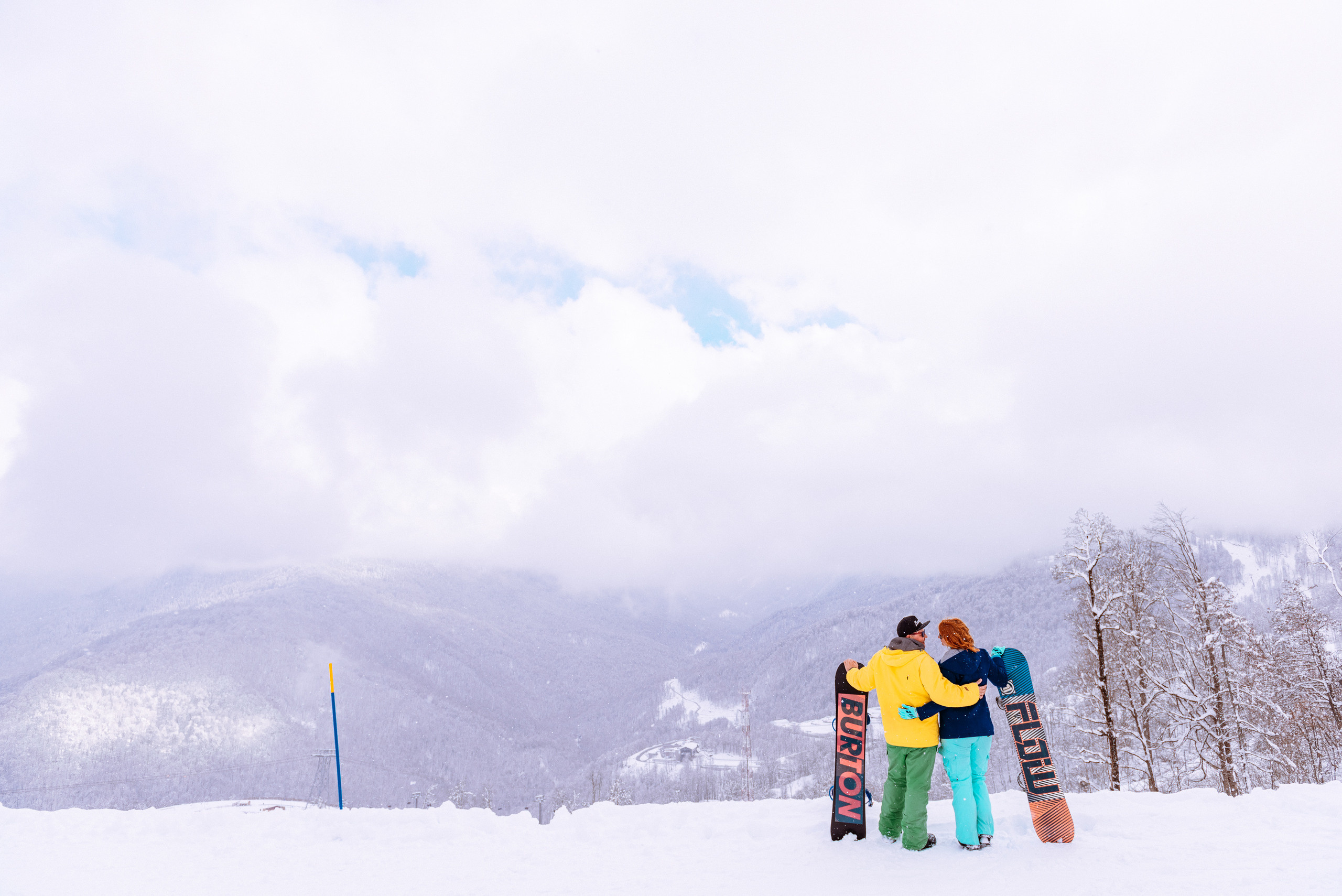 Love, recreation and snowboarding. Fedor Lemeshko — Destination Wedding and Family Lifestyle photographer