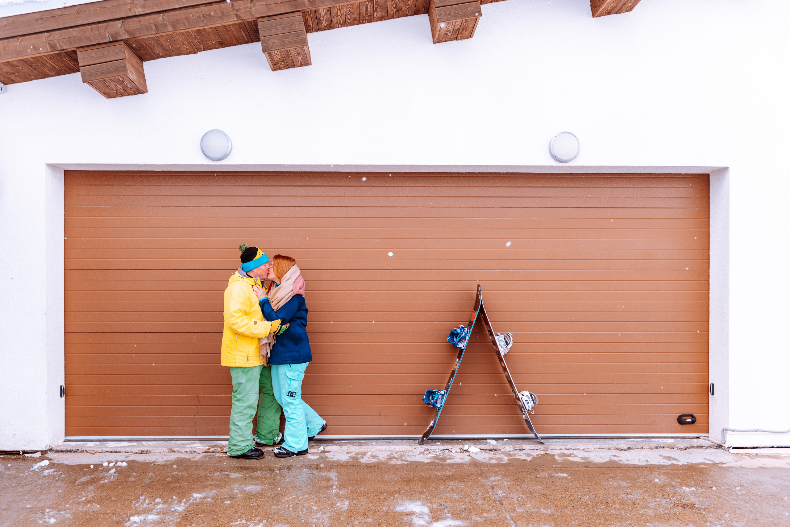 Love, recreation and snowboarding. Fedor Lemeshko — Destination Wedding and Family Lifestyle photographer