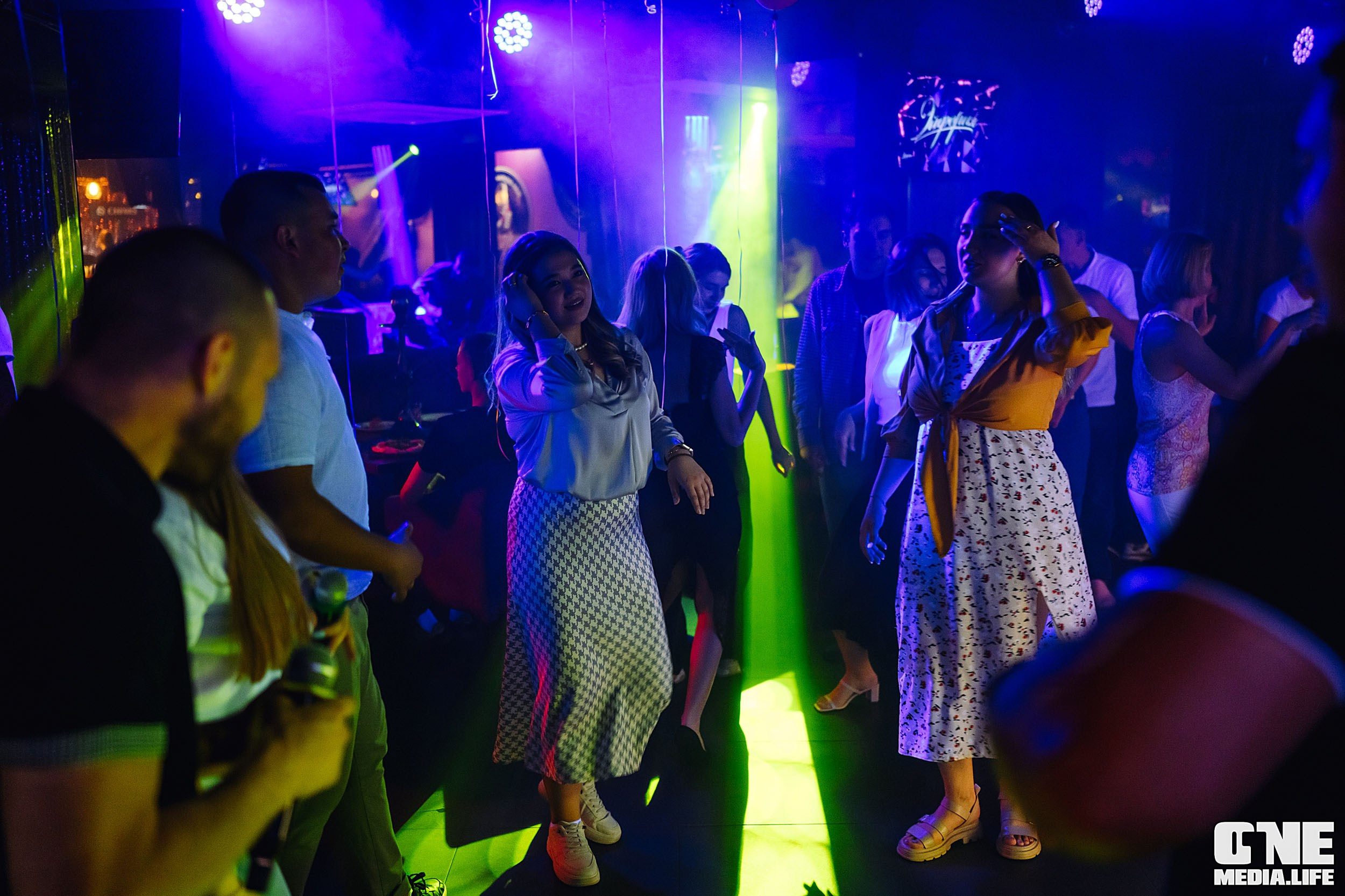 Фоторепортаж из караоке-клуба Эйфория. One Media Life: фоторепортажи, фотоотчеты с мероприятий и заведений
