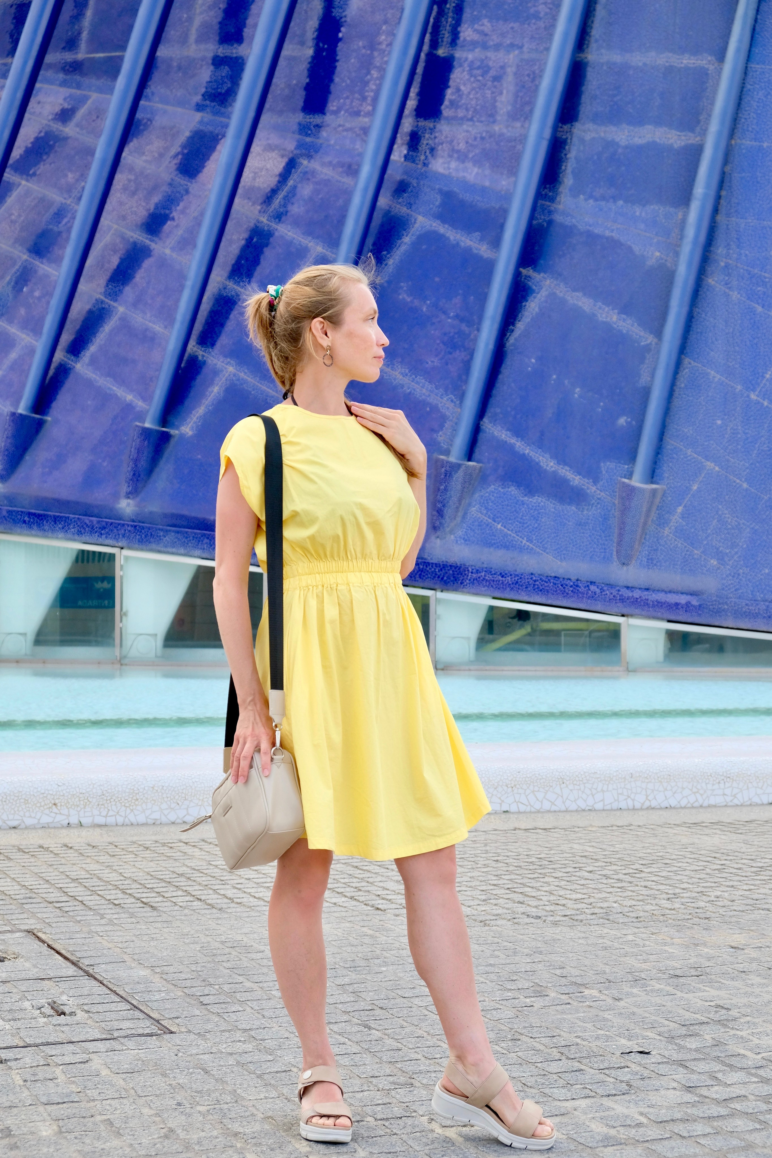 Контраст синего и жёлтого