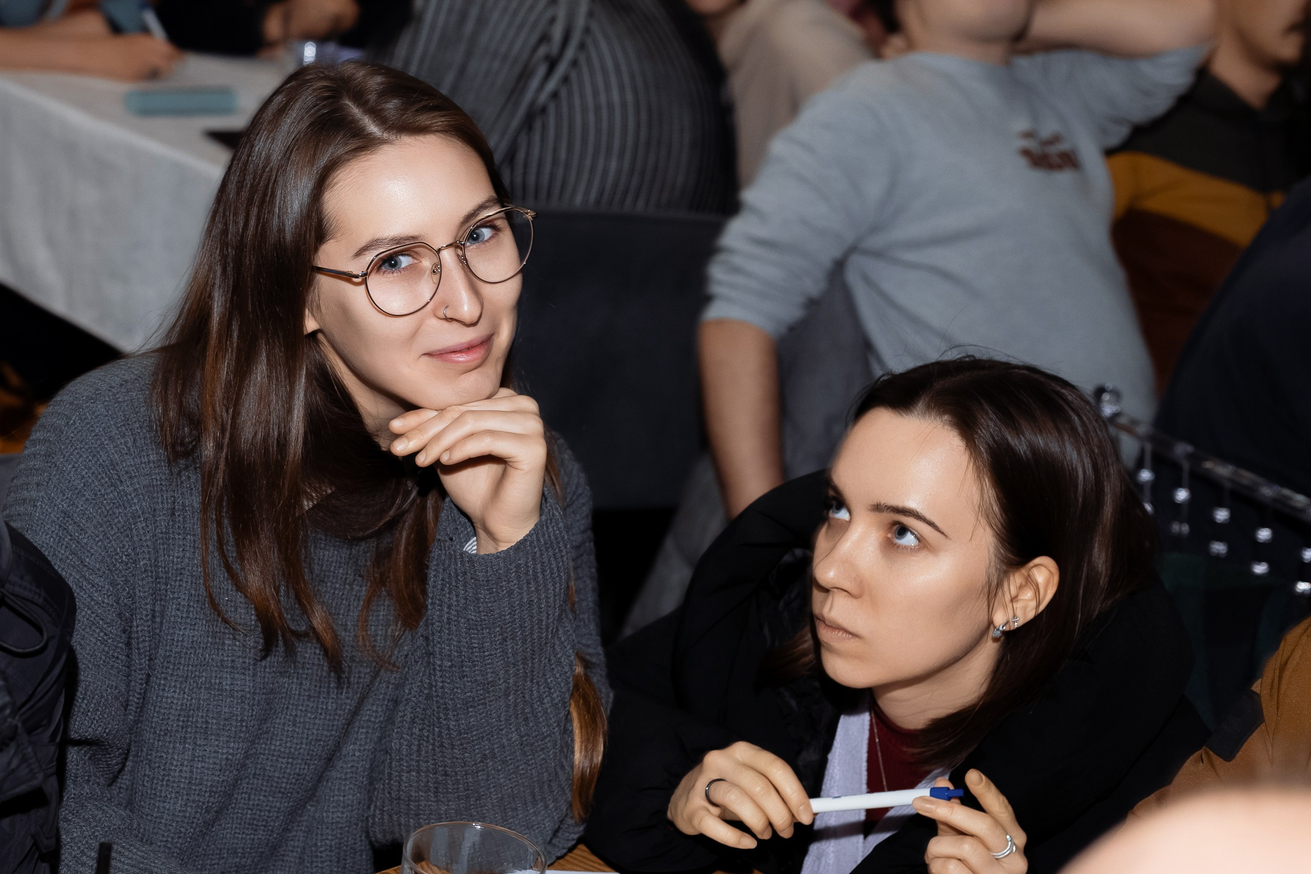 Фото с репортажной съемки квиза ЛИГА ИНДИГО. Фотограф в Санкт-Петербурге — Сергей Петров