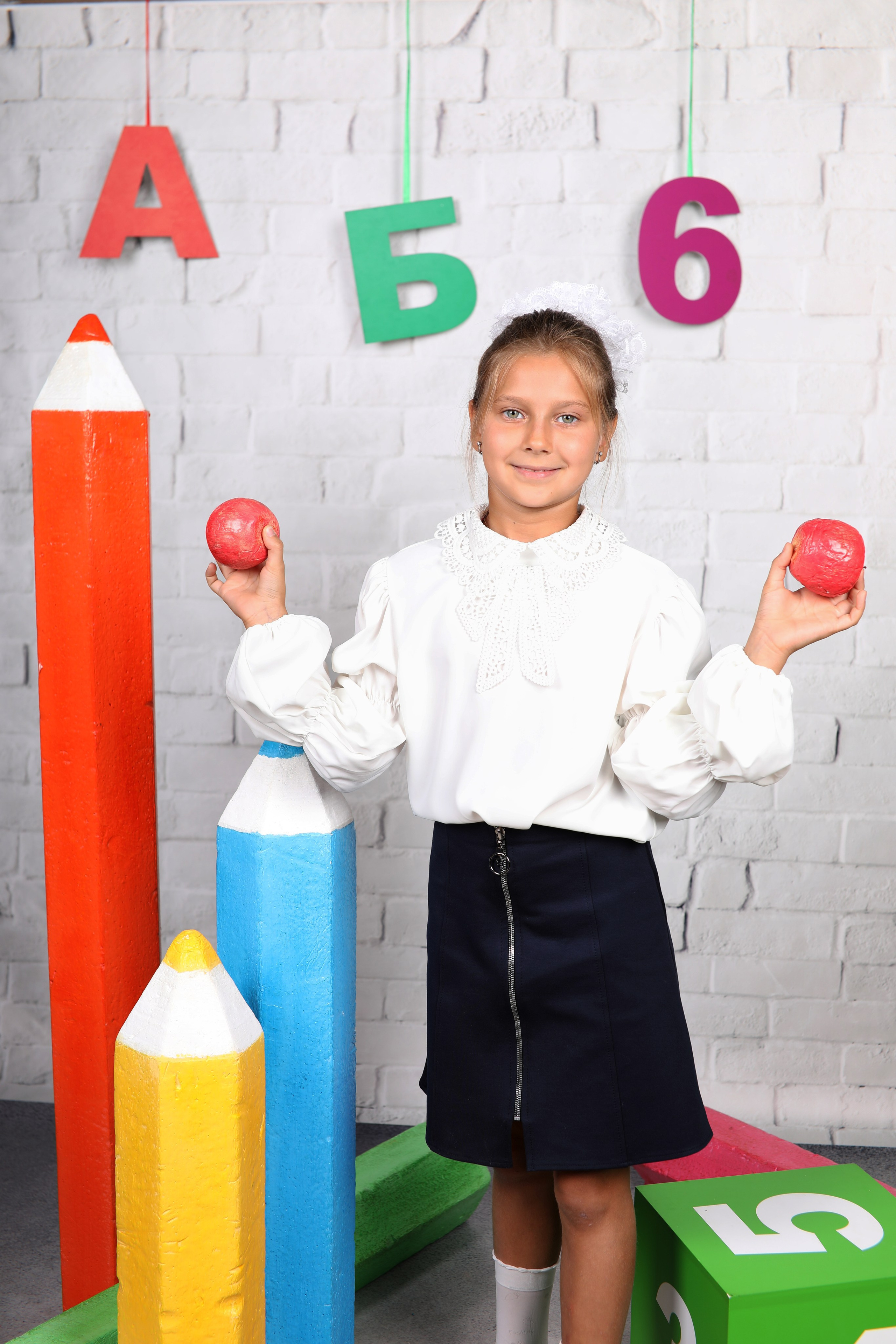 Выпускные альбомы в Красноярске. Студия Колибри