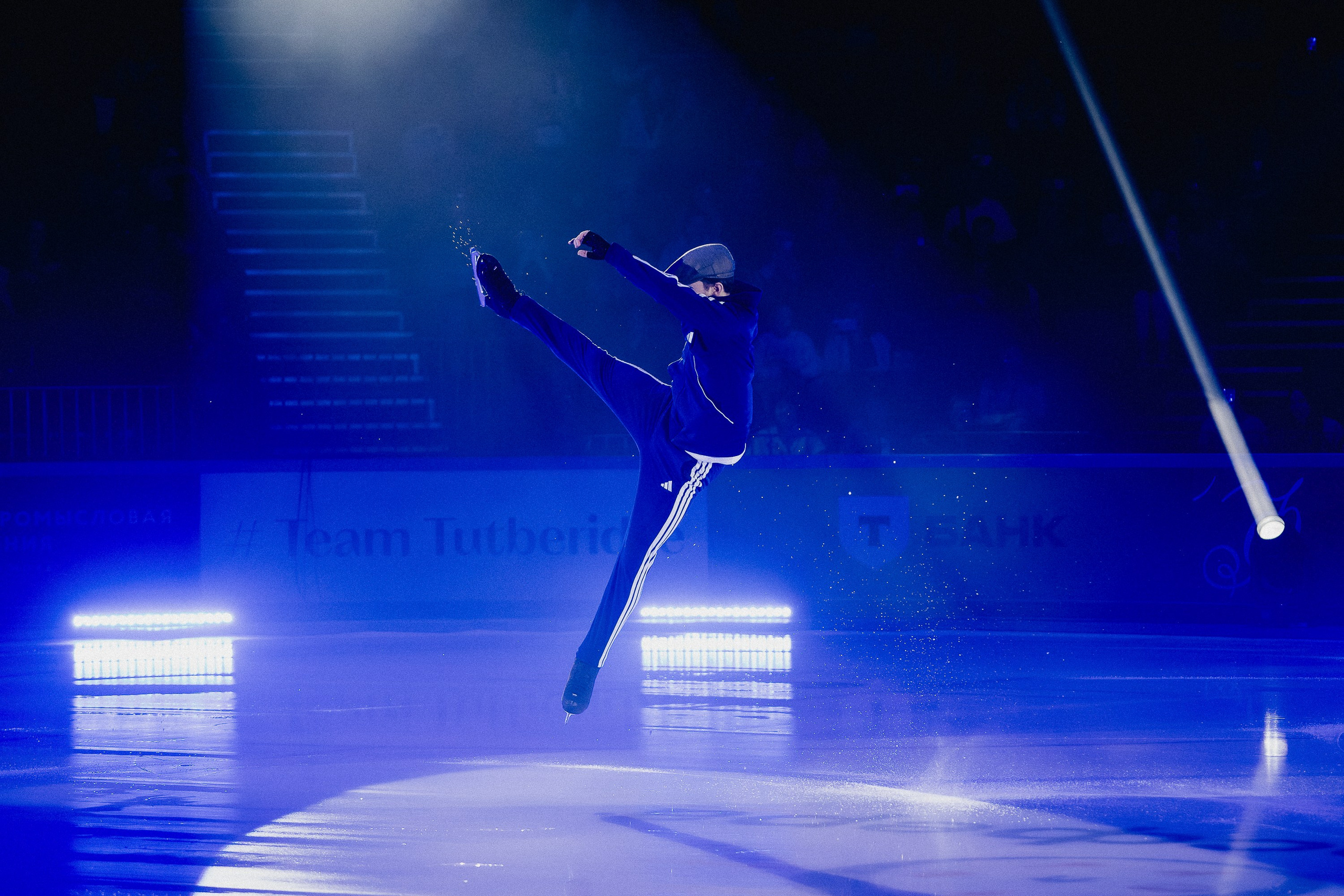 Шоу Этери Тутберидзе в Новосибирске. Воробьева Ксения — Спортивный и танцевальный фотограф Новосибирск