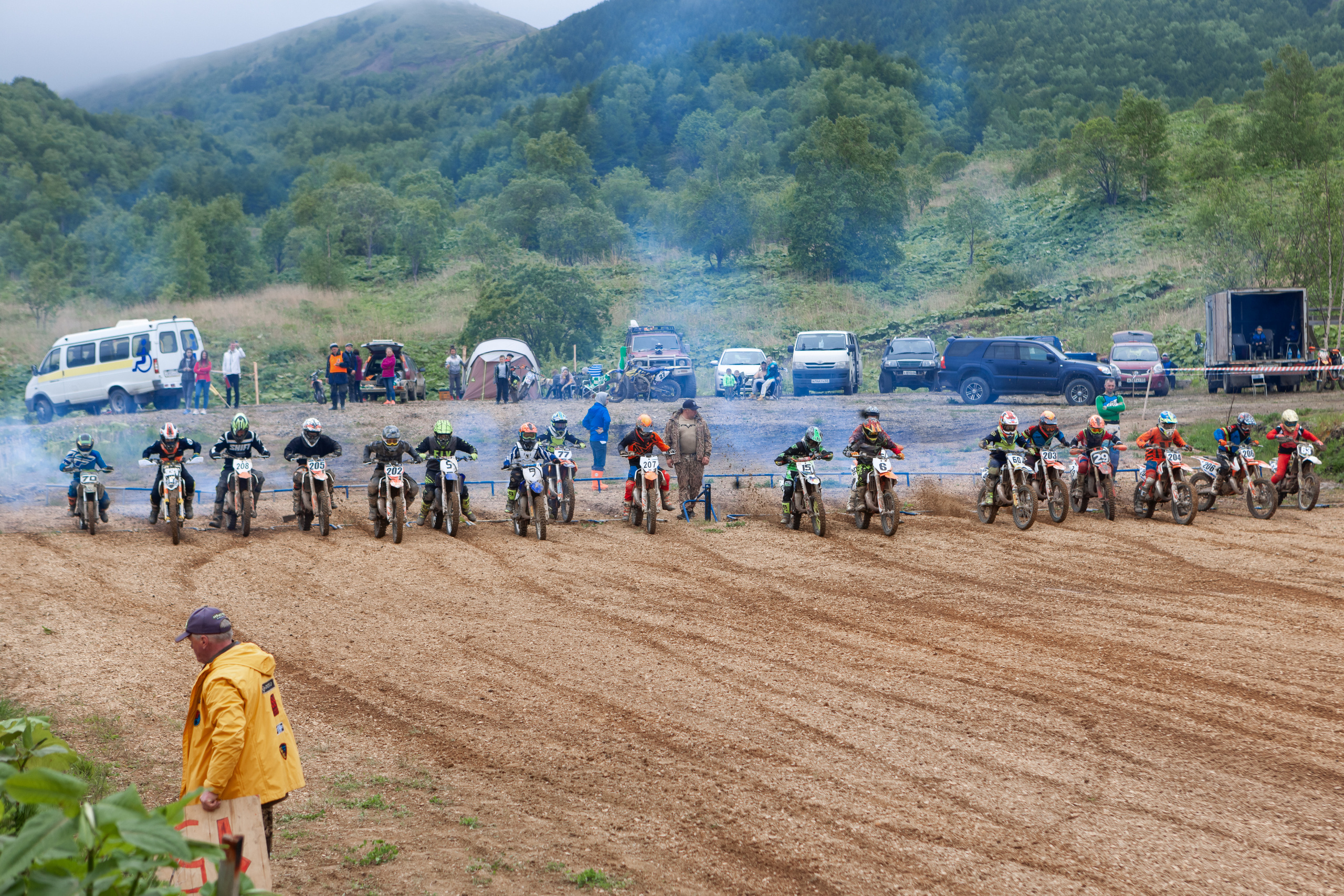 Рёв моторов. Детский, семейный фотограф в Южно-Сахалинске, Невельске и Холмске