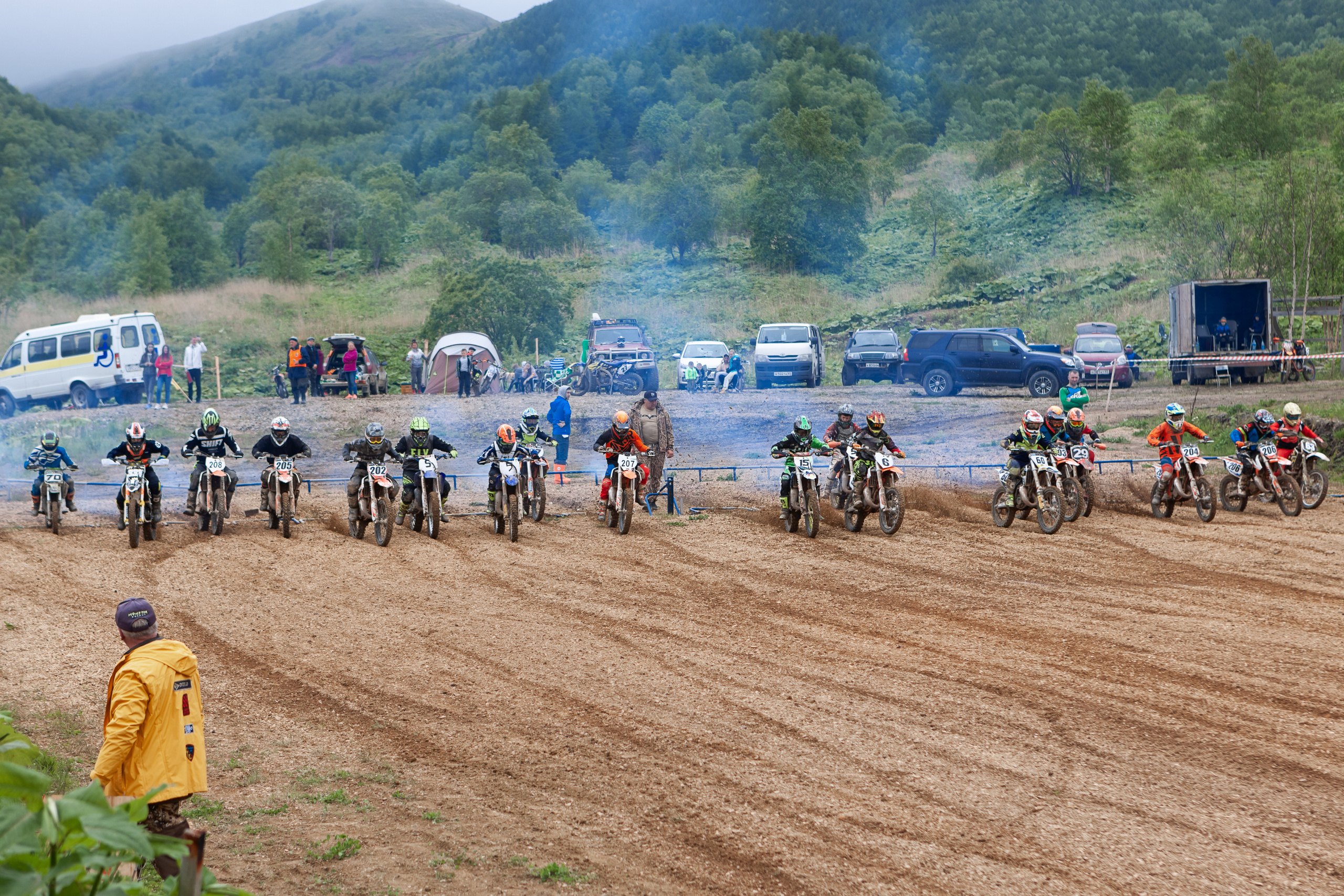 Рёв моторов. Детский, семейный фотограф в Южно-Сахалинске, Невельске и Холмске