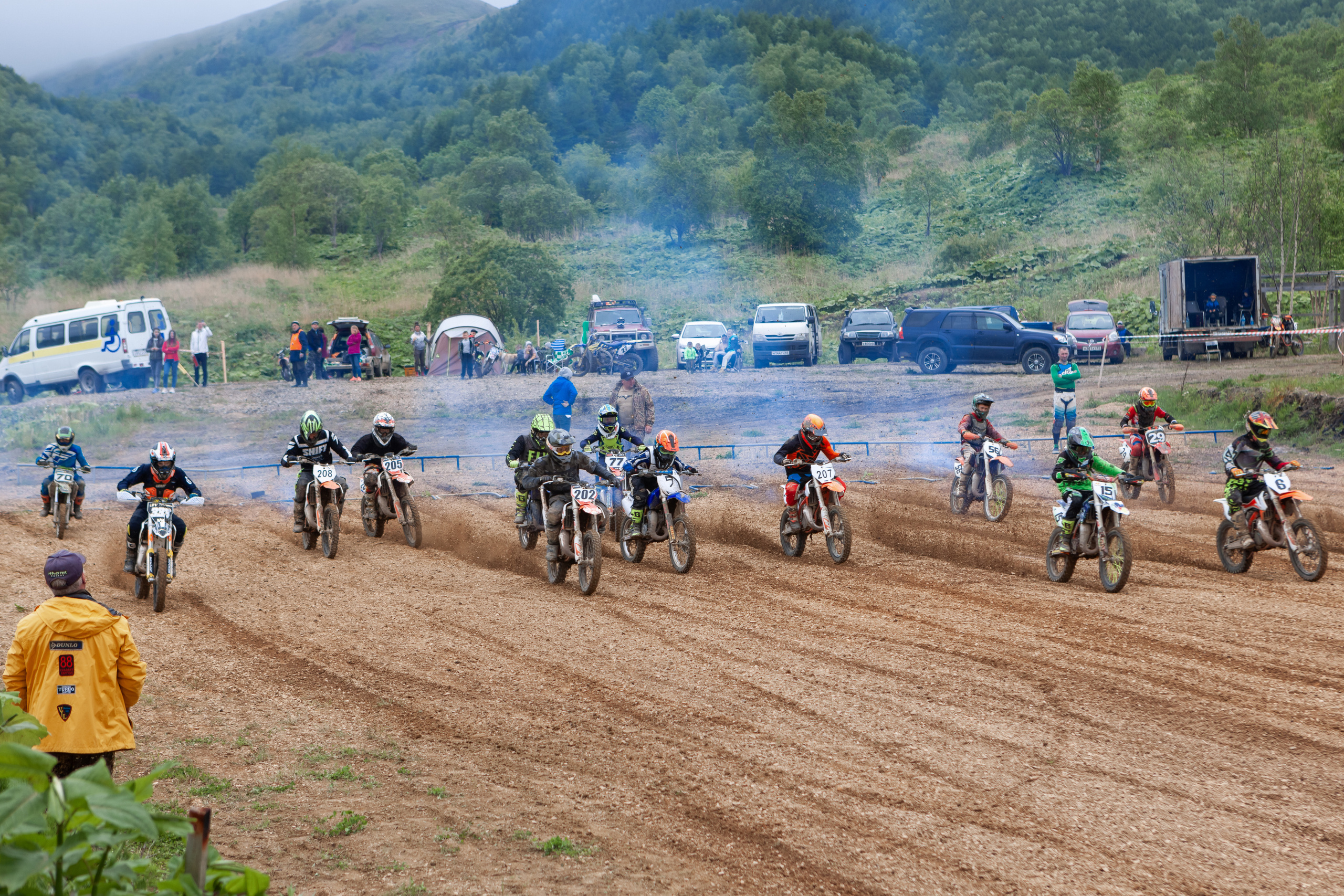 Рёв моторов. Детский, семейный фотограф в Южно-Сахалинске, Невельске и Холмске
