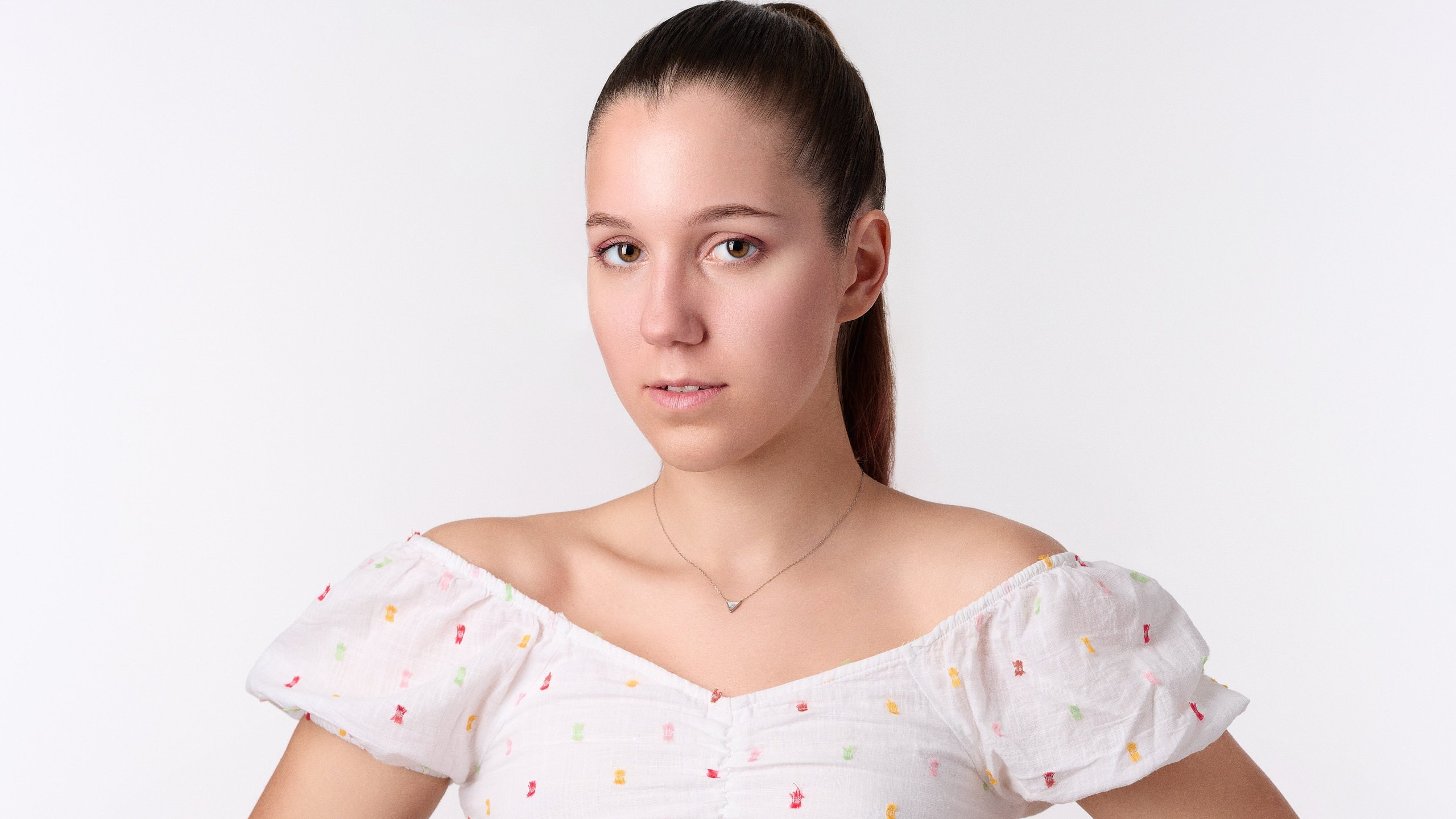 Studio Portraits – Professional Indoor Photography. Nikolay Samara — Portrait, Lifestyle, Event & Work and Sport Photography in Bratislava