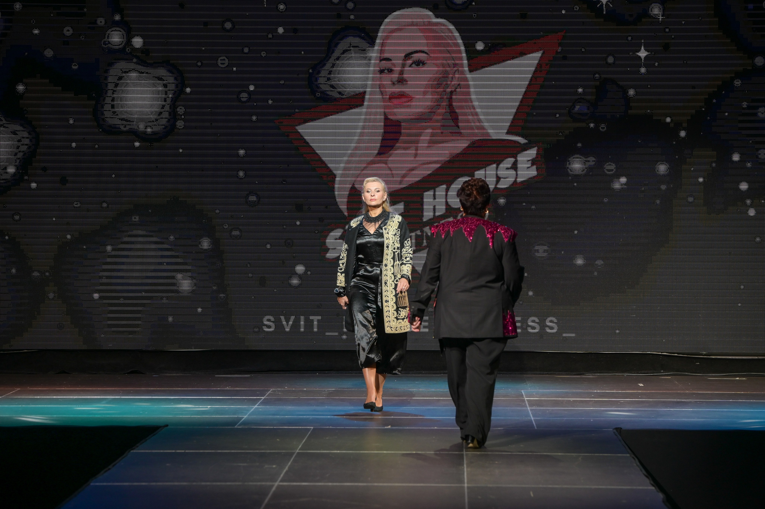 Fashion Show Photos. Фотоуслуги, услуги фотографа, фотографирование важных событий