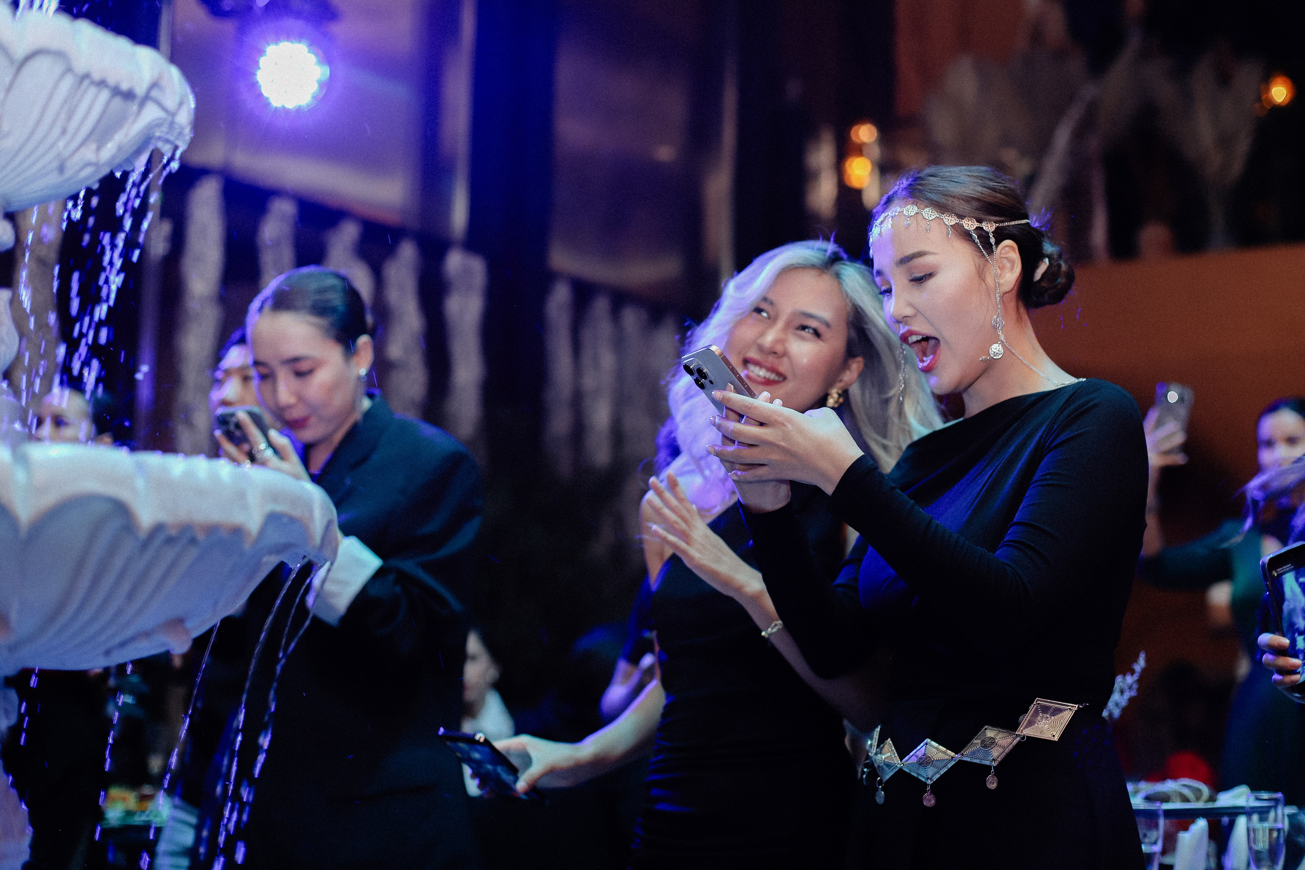 Корпоратив QM | 5.12. Фотограф в Алматы и Москве Даша Пушкина