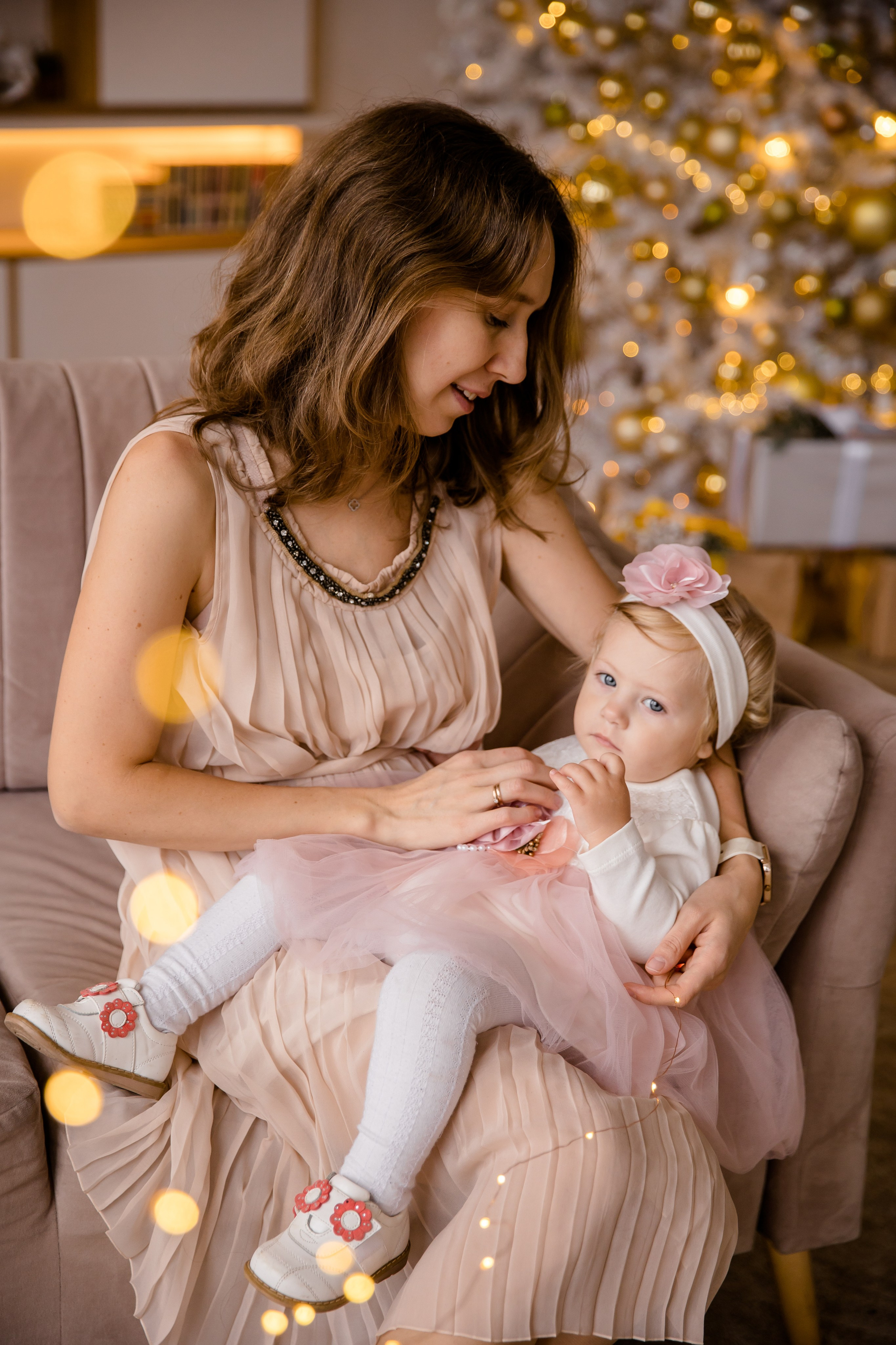 Новогодний сезон начинается с любви 🥰. Семейный и детский фотограф в Москве Вера Ускова