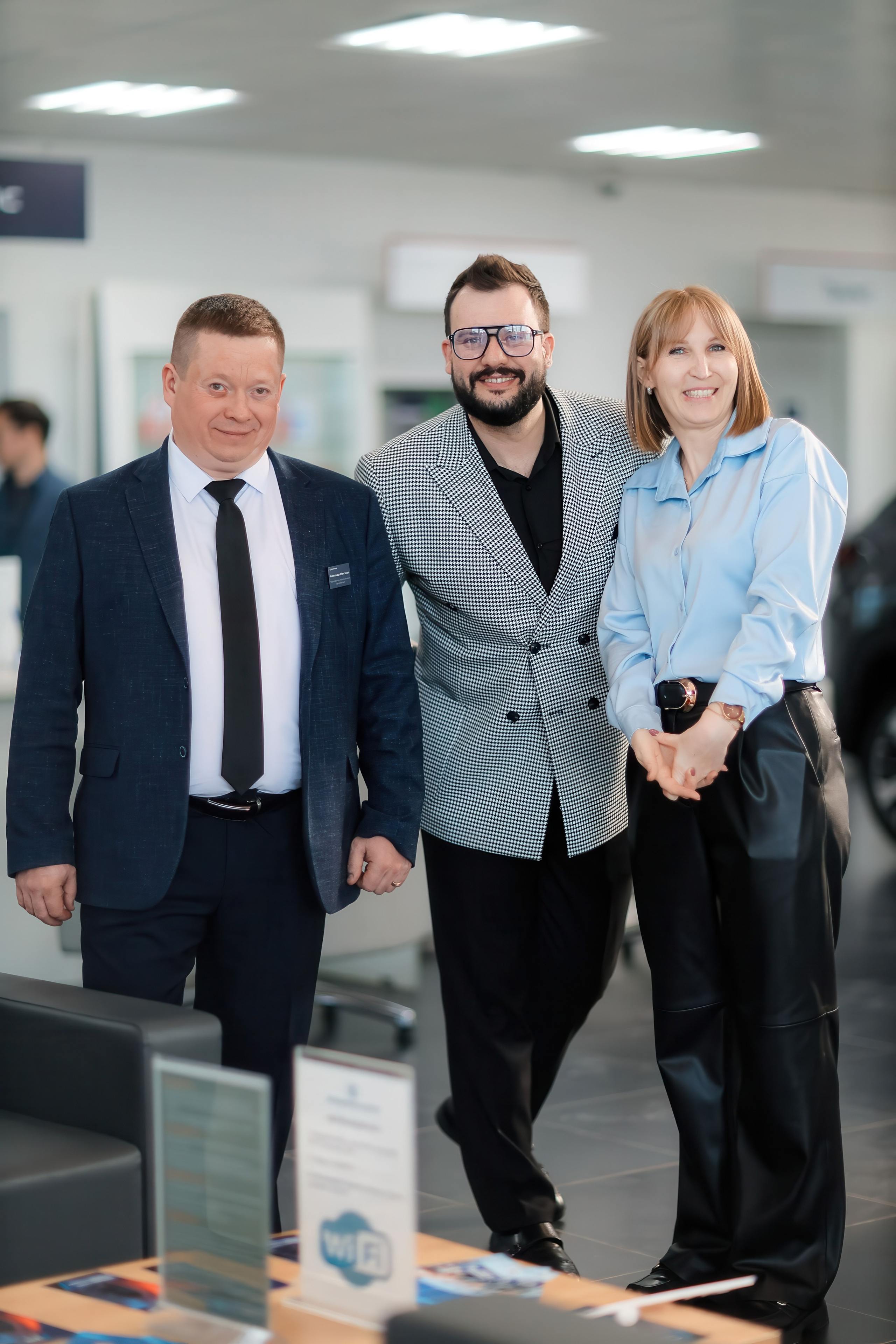 01.03 Автосалон-2000. Презентация нового ChanGan. Команда специалистов в мире фотографии и видео. Детский фотограф, семейный фотограф