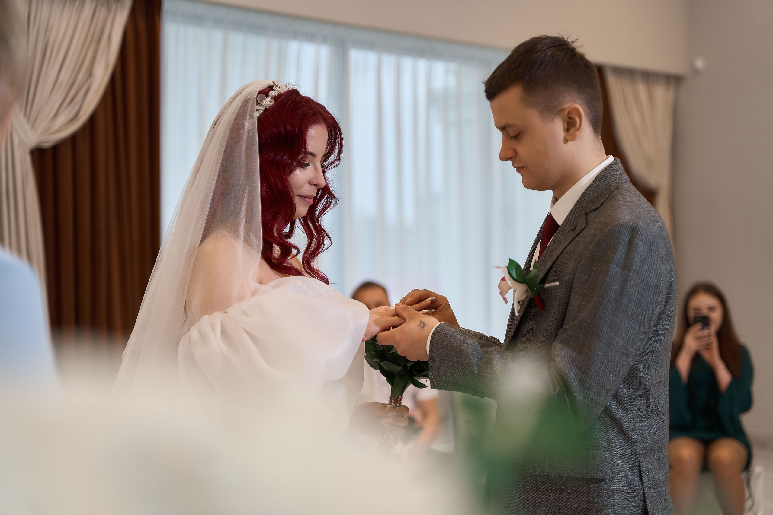 Фотосессия в Верхнепышминском ЗАГСе. Фотограф и видеограф в Екатеринбурге