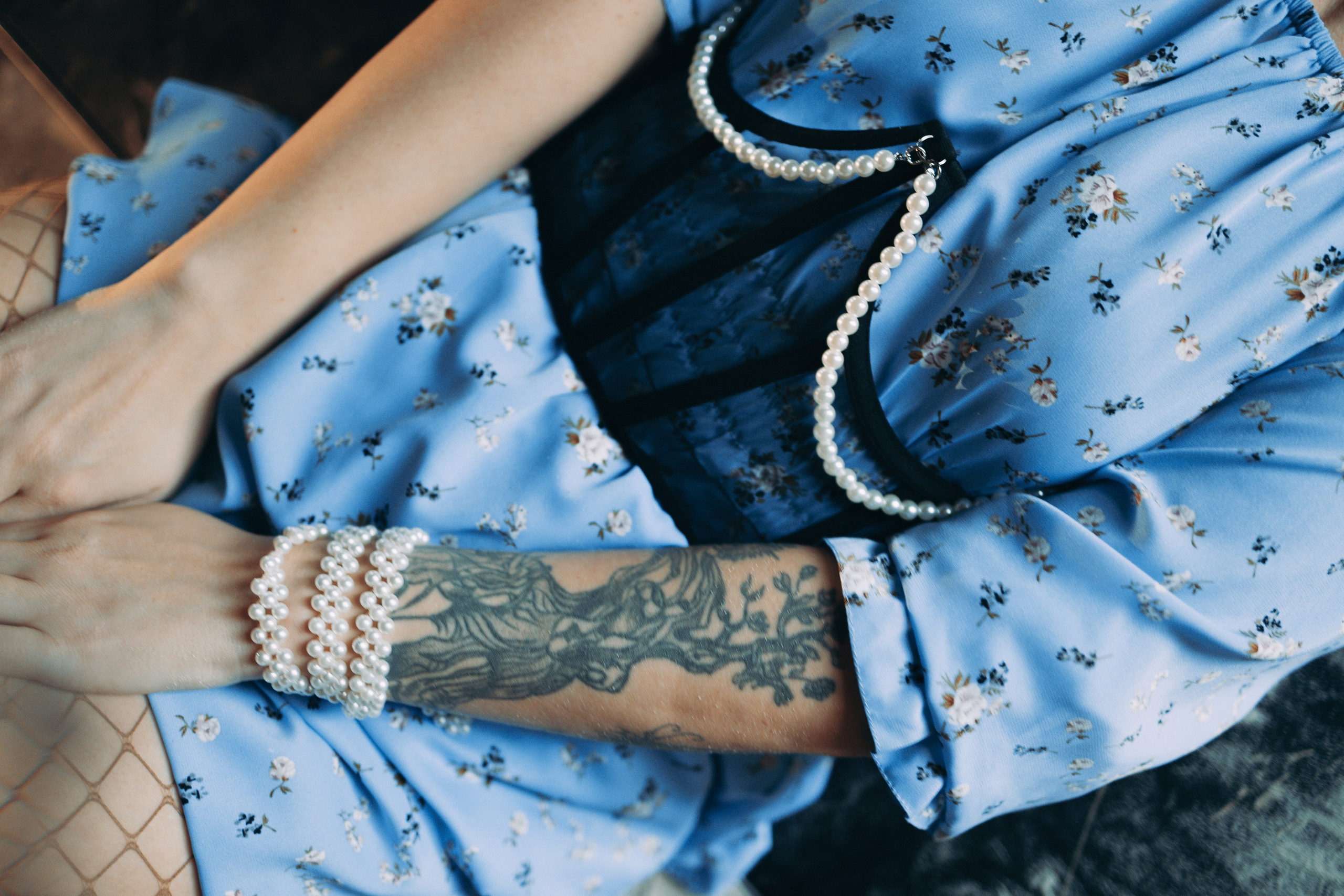 Вешалка. Визуальный художник «Границы внутри»