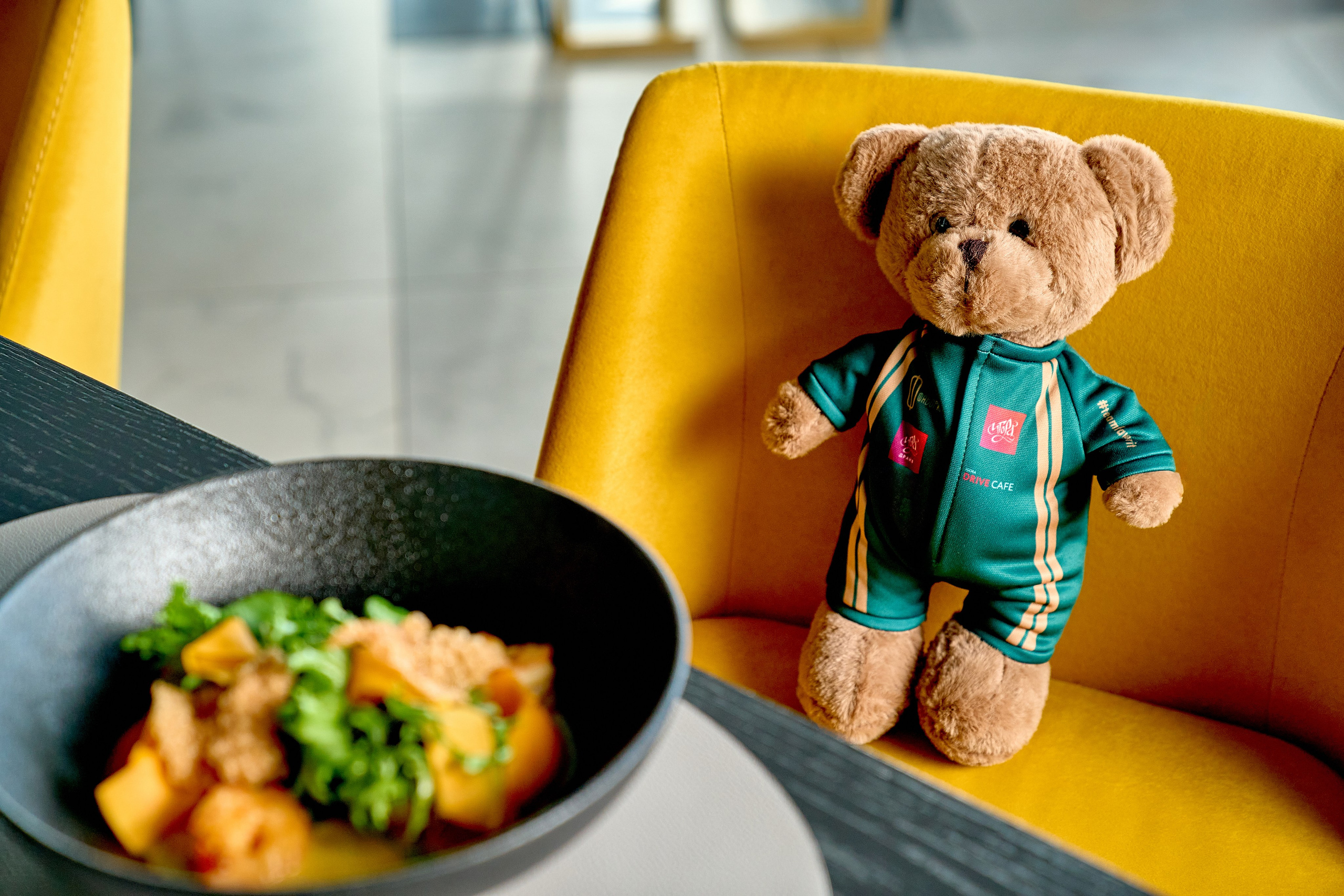 РЕСТОРАН ФАВОРИТ НА ИГОРЕ ДРАЙВ