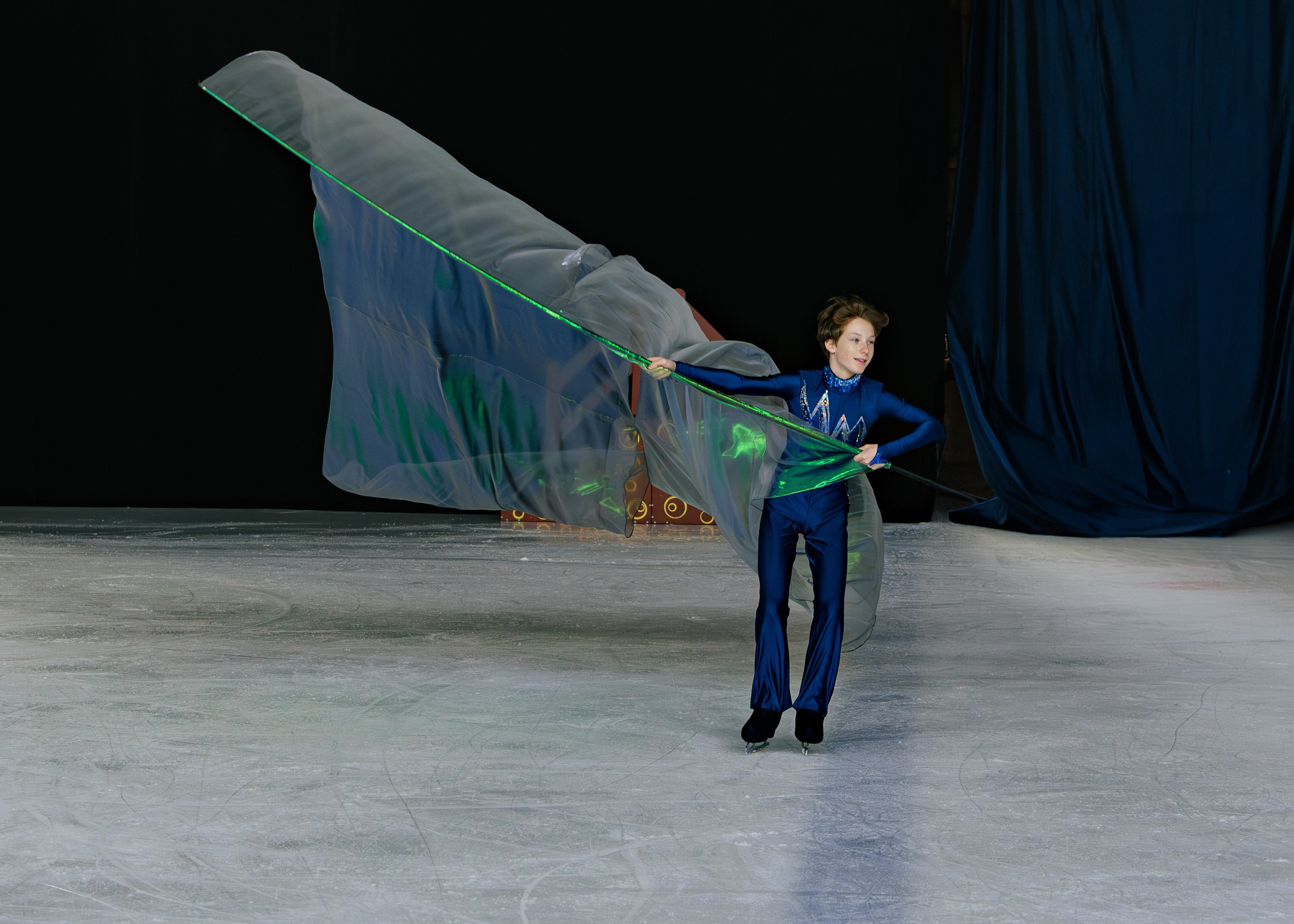 Детский театр на льду «АЛЕКО». Выпускные альбомы и школьный фотограф в Подольске, Троицке, Щербинке, Москве и Московской области