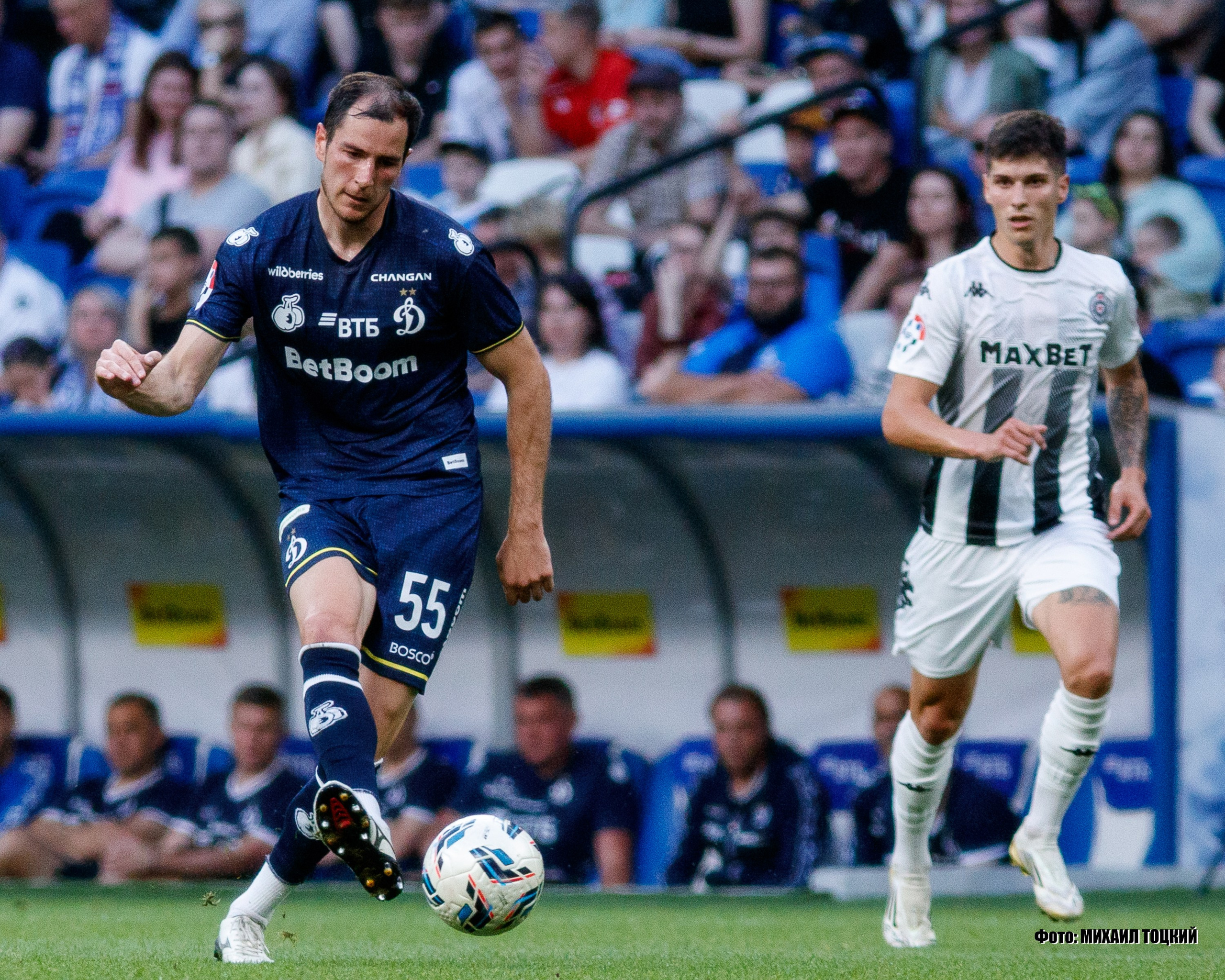 Фоторепортаж. ФК Динамо — ФК Партизан. Михаил Тоцкий портретный и репортажный фотограф в Москве