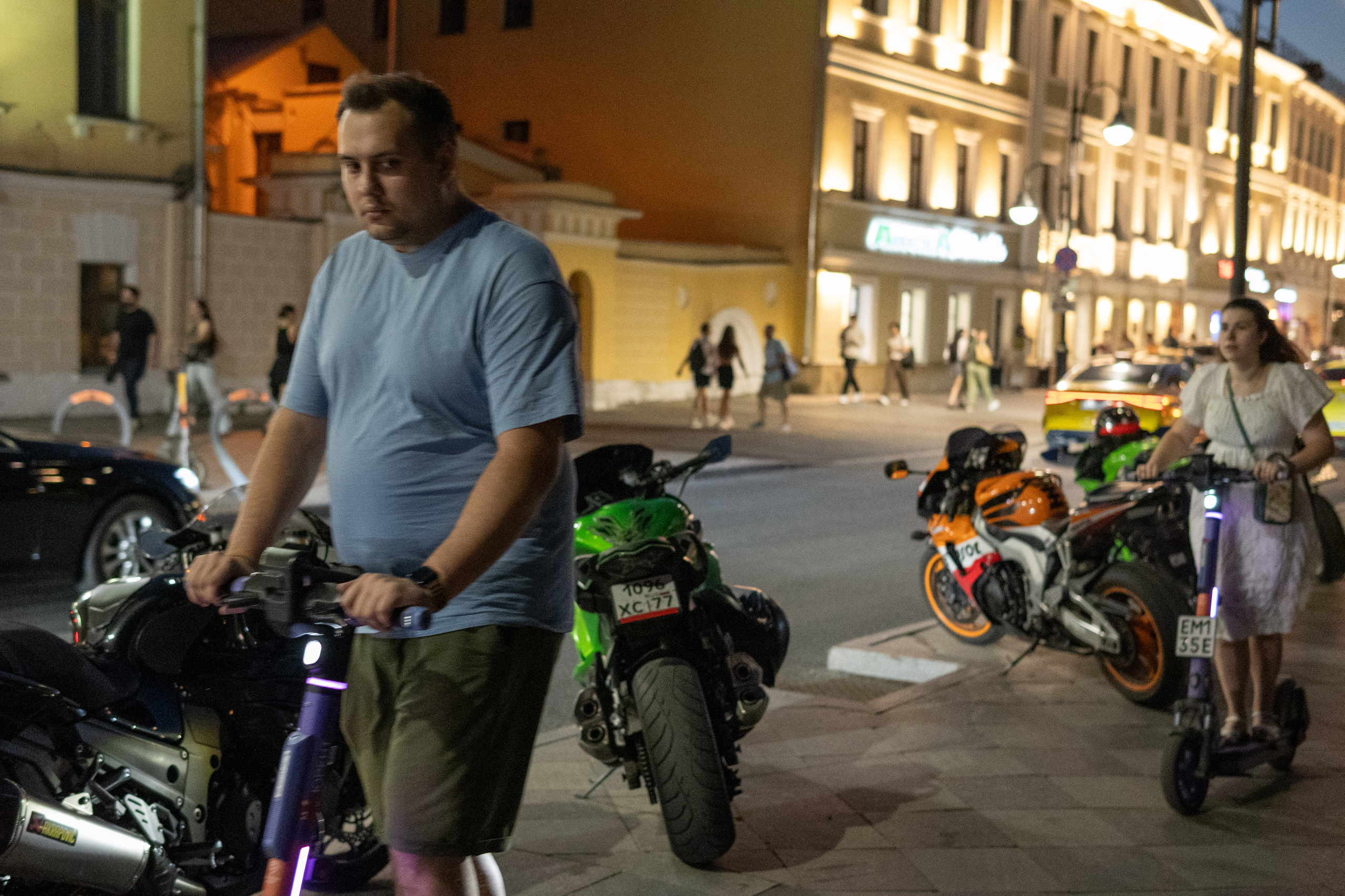 Фотосерия «180 дней лета»: визуальное летнее путешествие сквозь 180 дней — атмосфера сезона, смена настроений и света, эмоциональные состояния и летняя визуальная поэзия. Фотограф: Ожерельев Лев