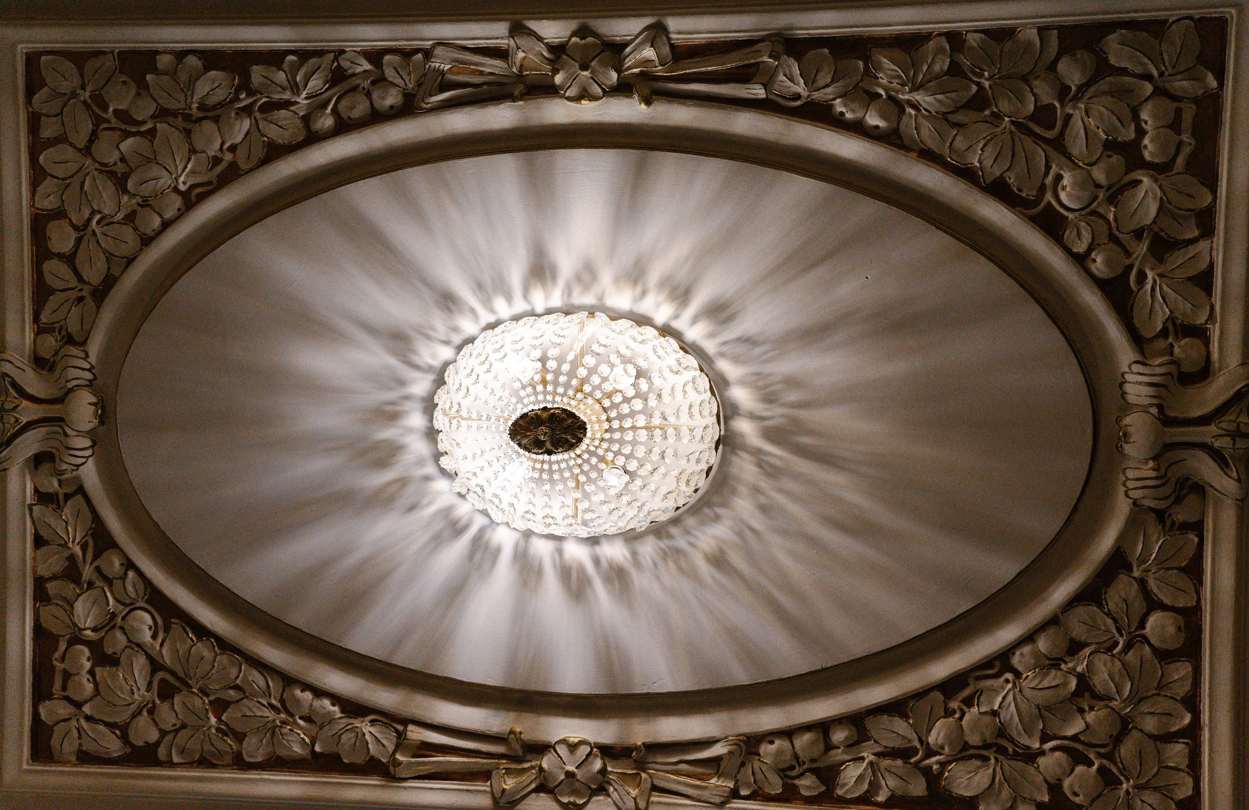 Лучшие отели для свадебного утра в Москве. Свадебный видеограф в Москве Никонова Анна