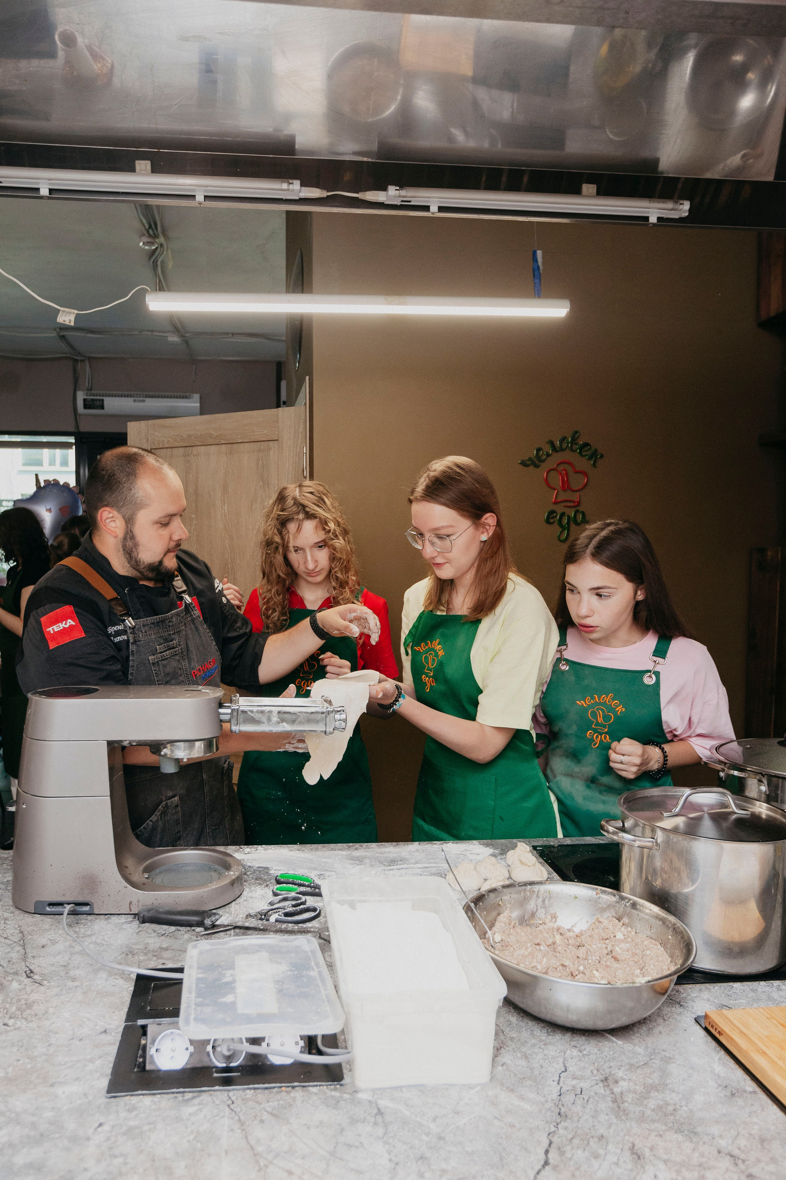 Кулинарный МК студии «ЧЕЛОВЕК И ЕДА». Stanislav Baryshev — People. Emotions. Atmosphere