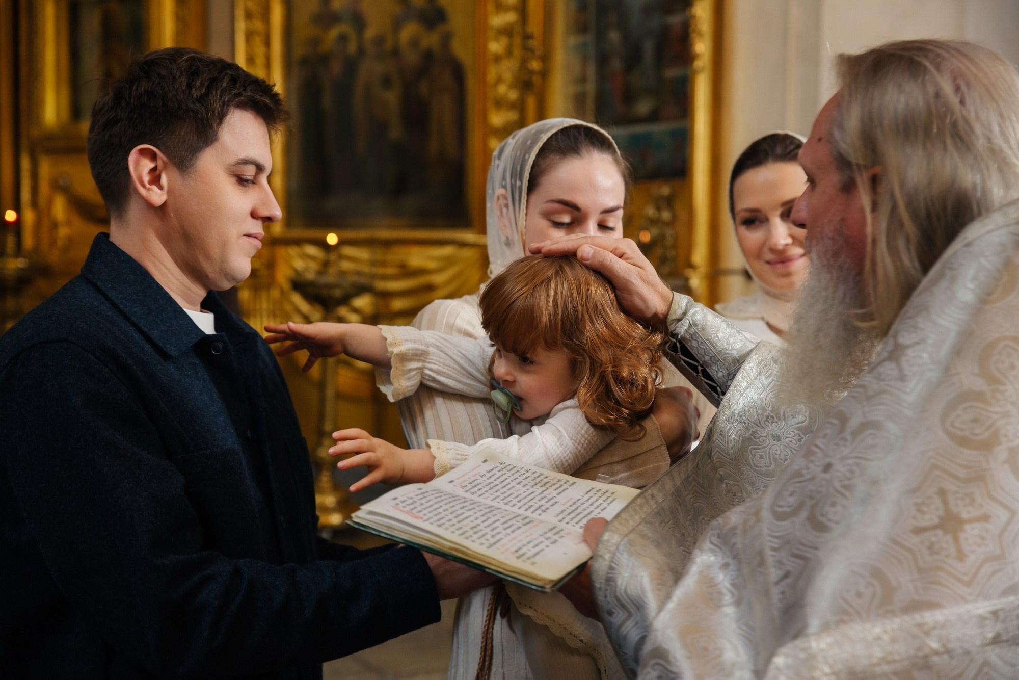 Где покрестить ребенка в СПб Спасо Преображенский собор крещение. Фотограф крещение венчание в Петербурге! Помогает подобрать храм и посоветовал душевного батюшку в СПб