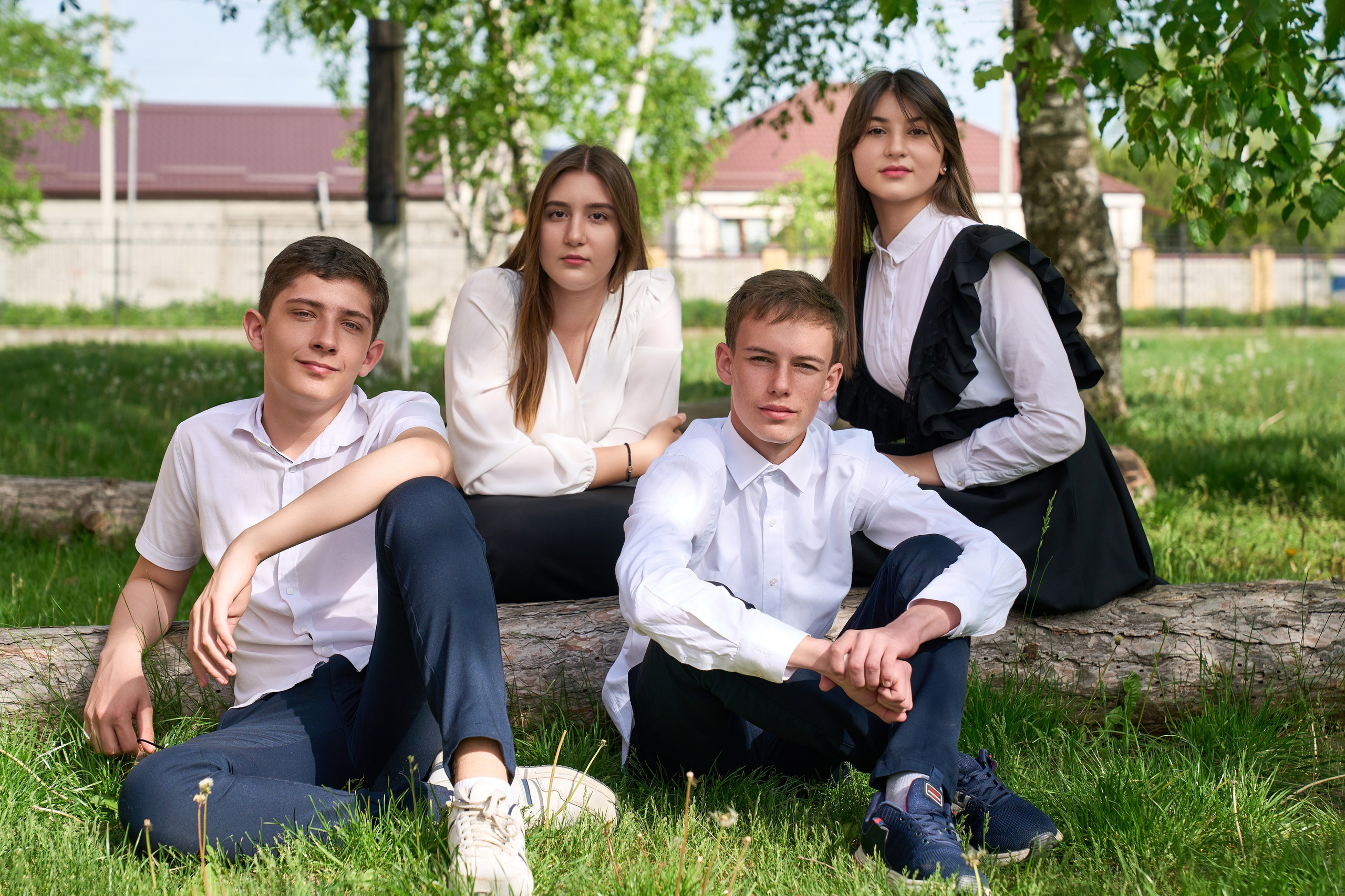 Выпускные альбомы и съемка на улице, плюсы и минусы