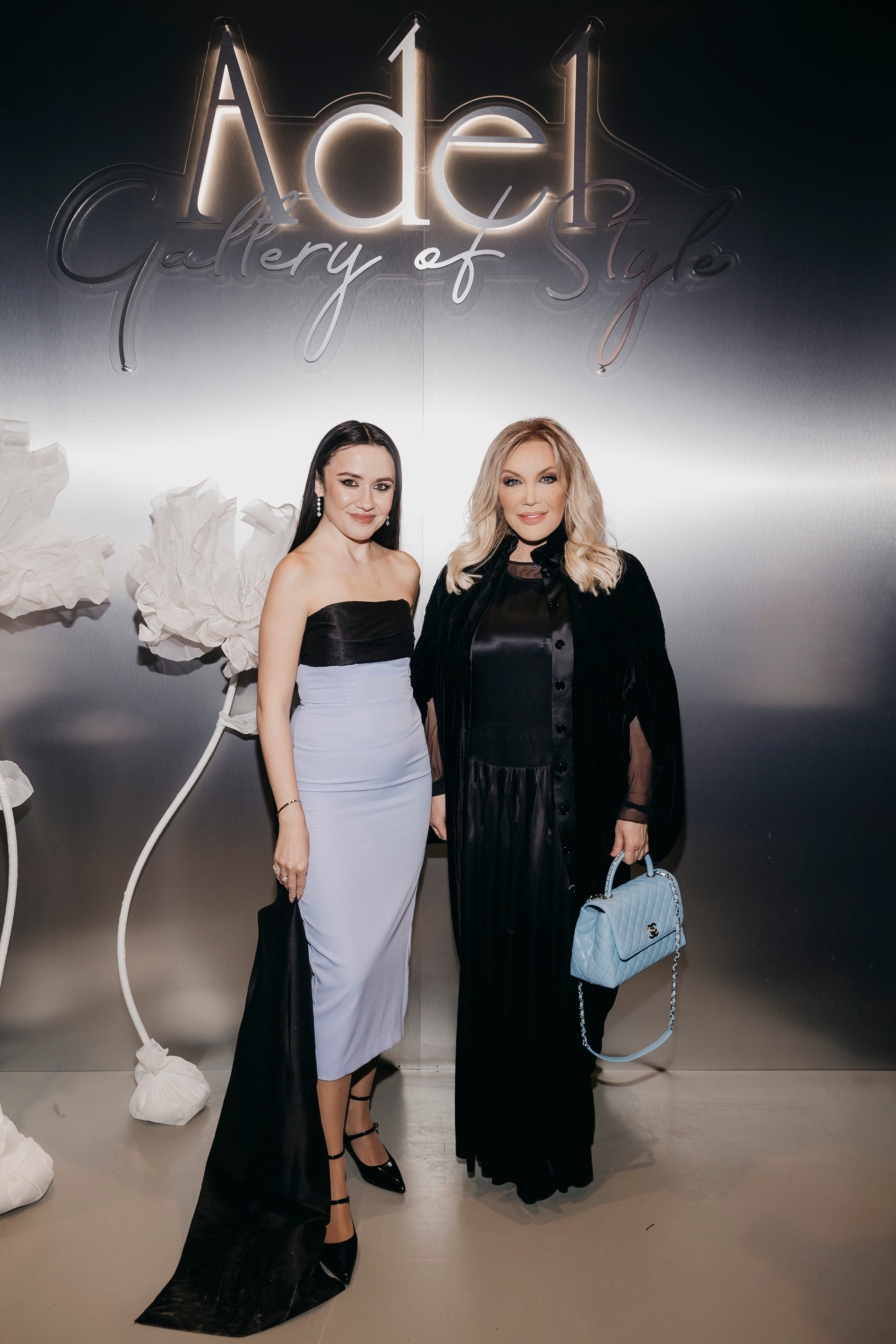 Адель Бикулова и Таисия Повалий «Пробуждение» в Галерее стиля Адель