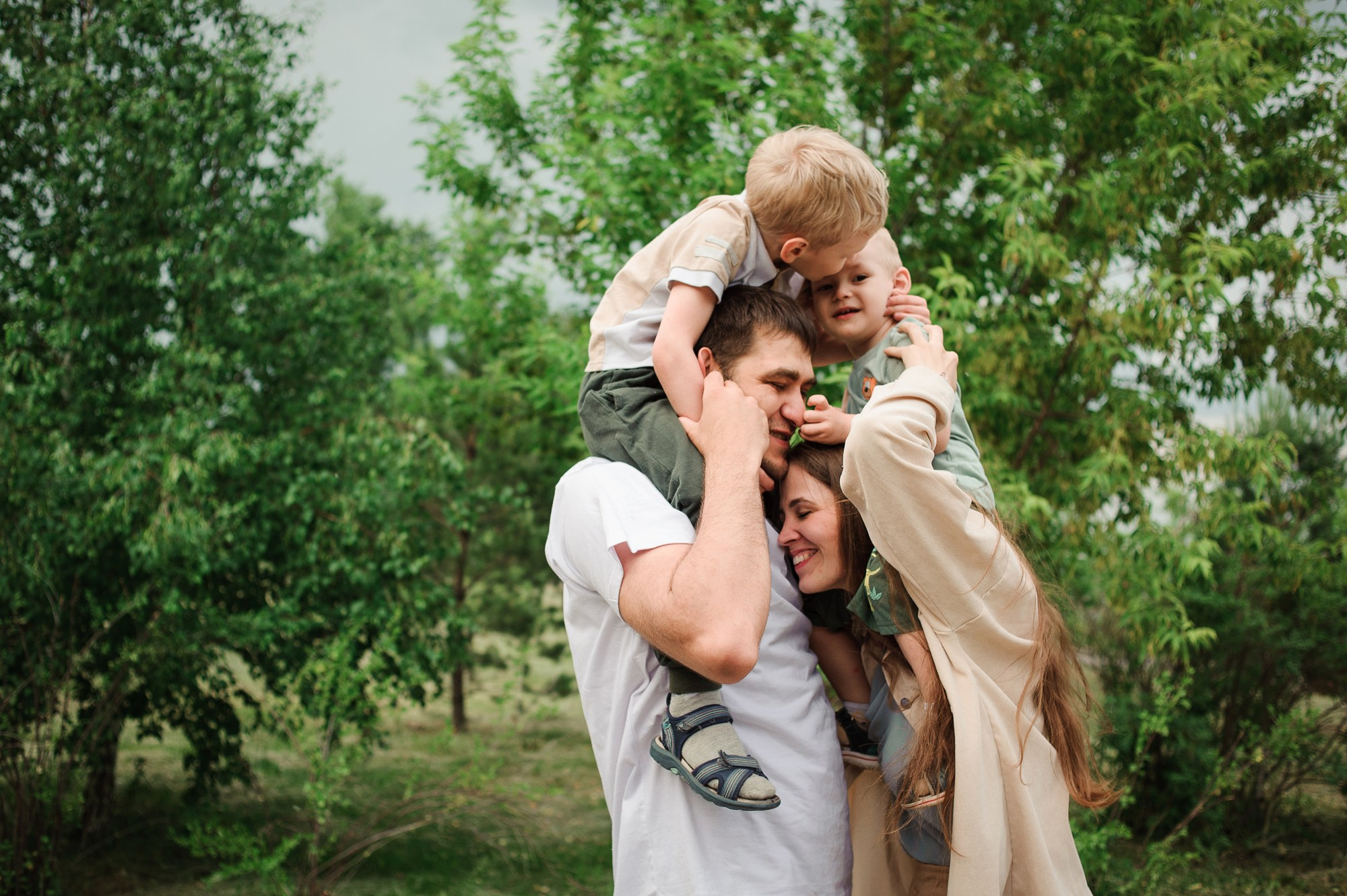 Семейная прогулка для семьи Поповых. Семейный и женский фотограф Красноярск Екатерина Пусенкова