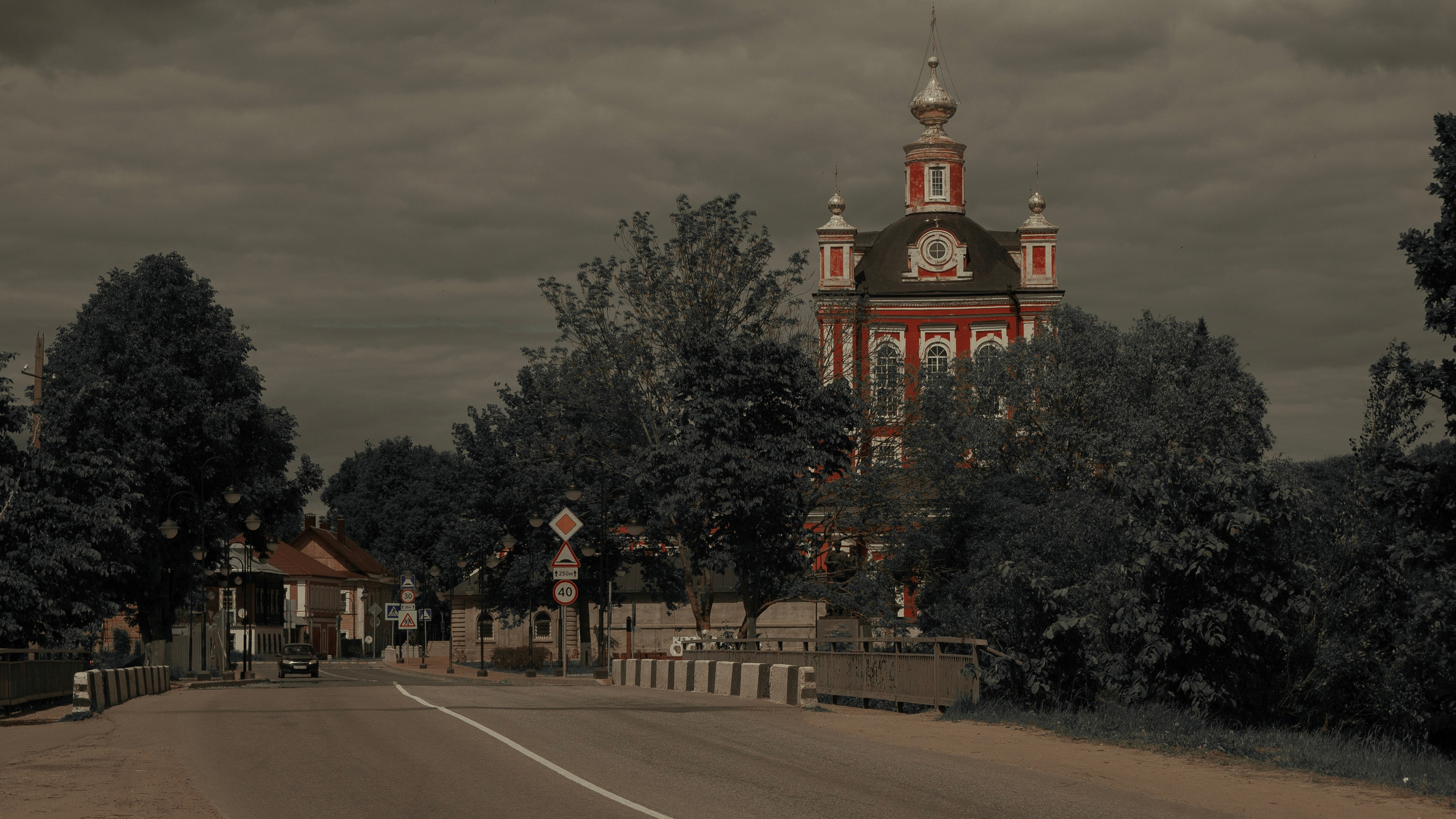 Как снимать маленькие города?. НУАРНЫЙ ФОТОГРАФ В САНКТ-ПЕТЕРБУРГЕ МИША РЕПИНА