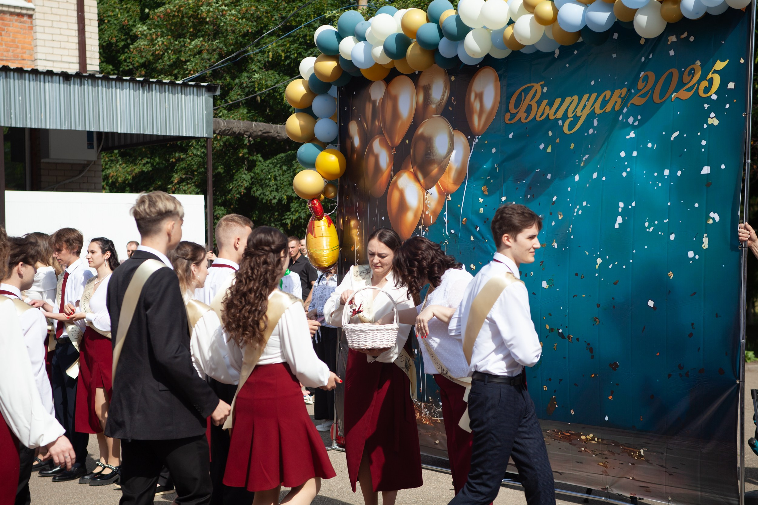 Последний звонок в Десяточке