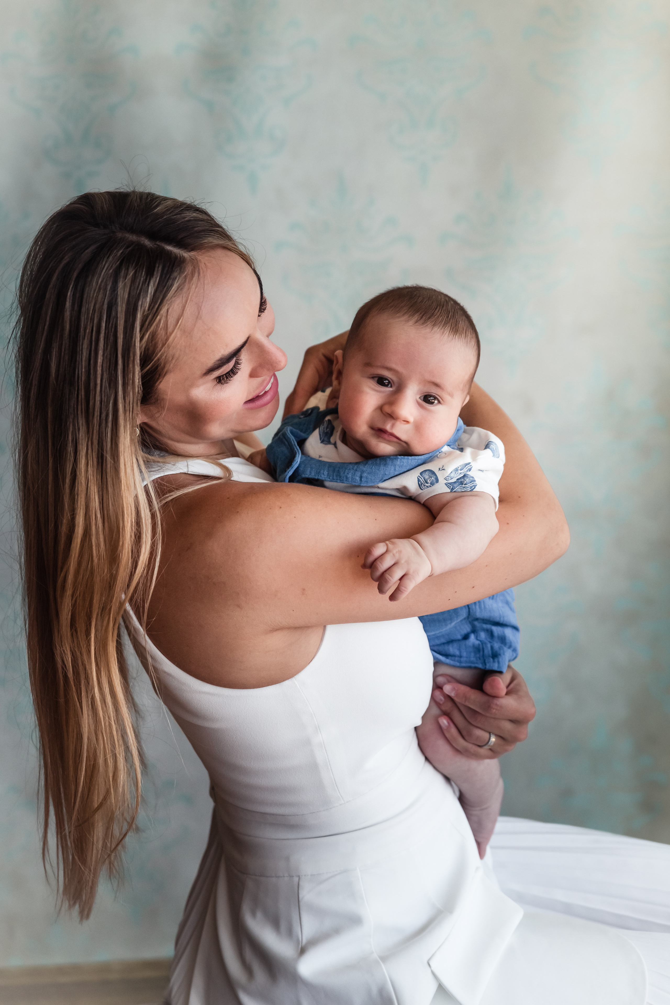 Newborn photoshooting. Professional family and children’s photographer in Izmir Irina Eron