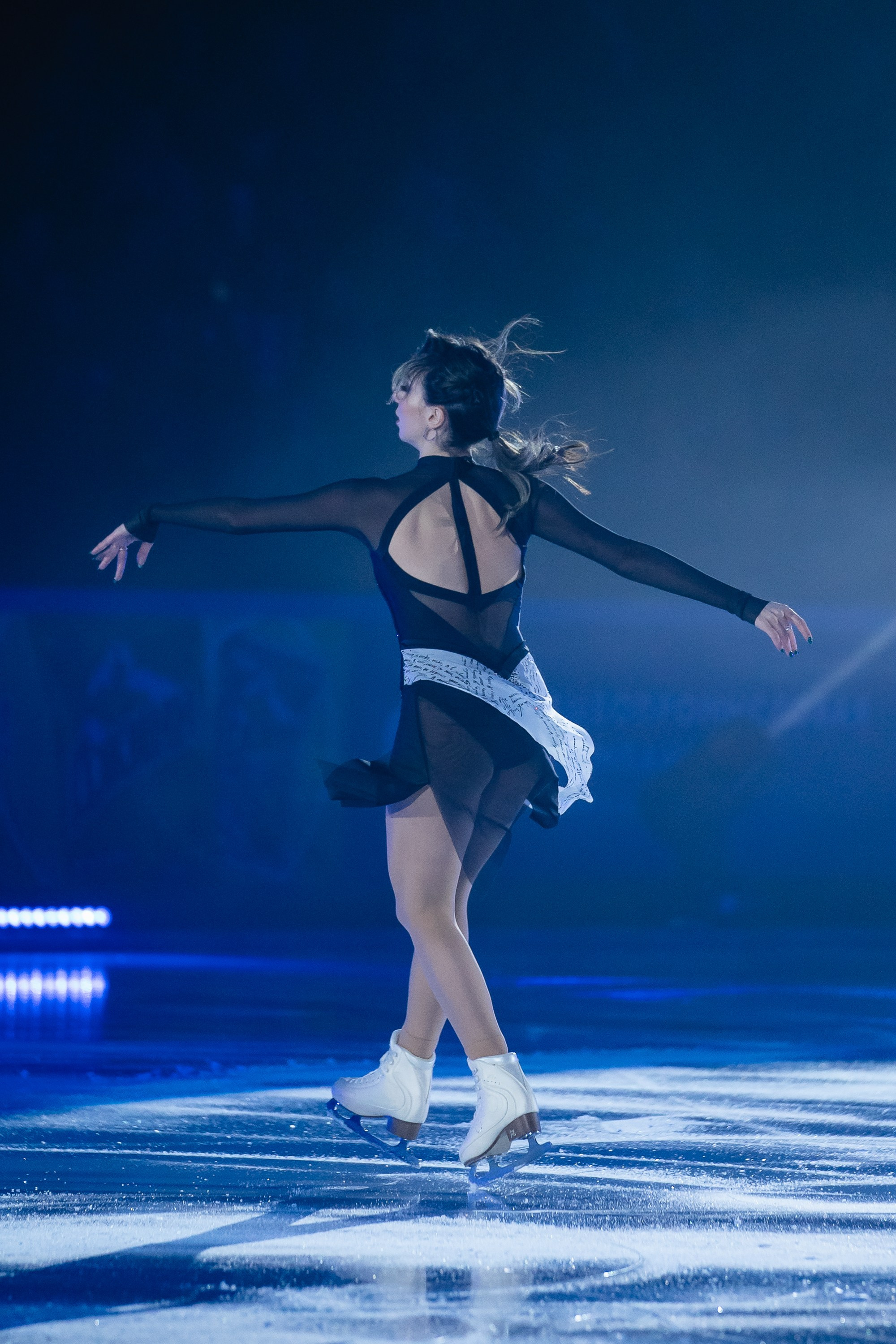 Шоу «Чемпионы на льду» в Новосибирске. Воробьева Ксения — Спортивный и танцевальный фотограф Новосибирск