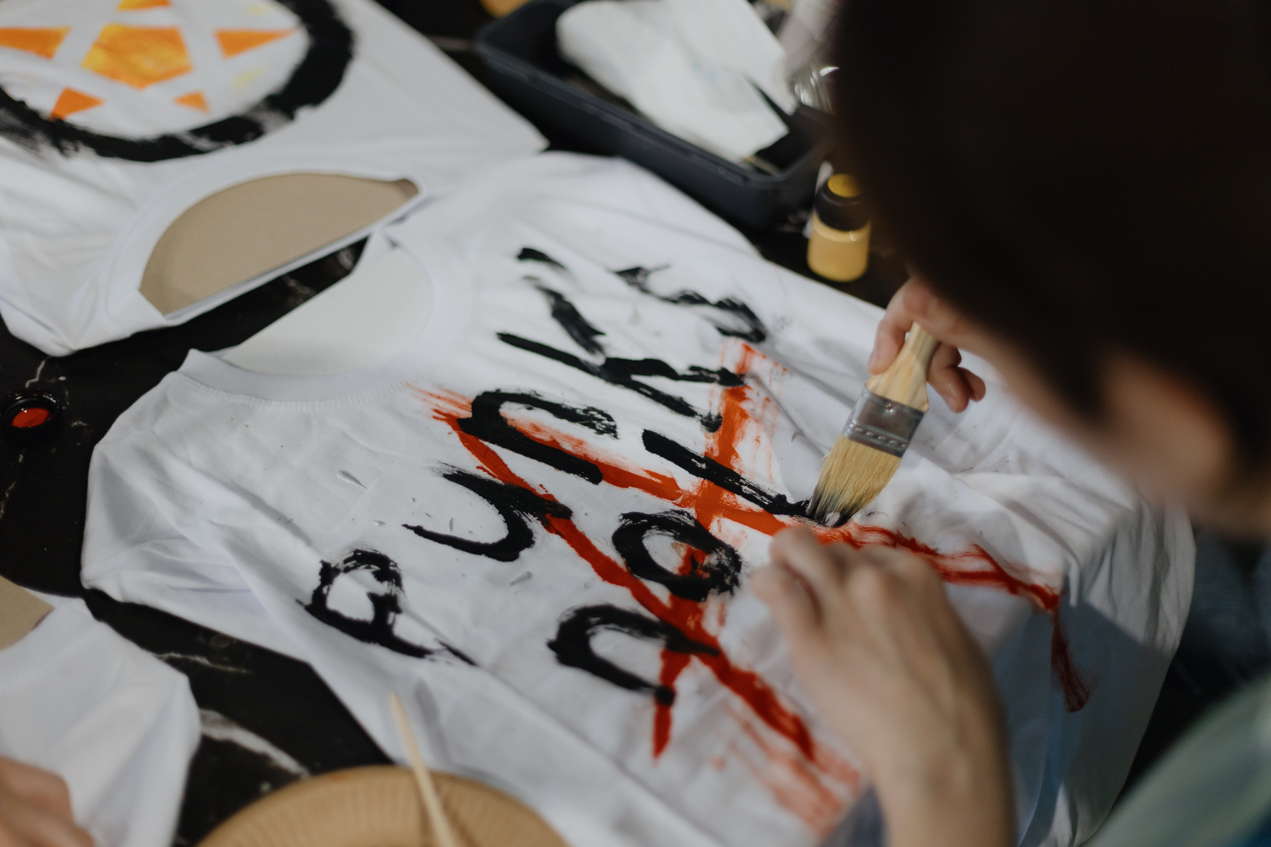 Корпоративы и арт-мероприятия. ART.KARAS — студия кастомизации одежды и арт-мероприятий