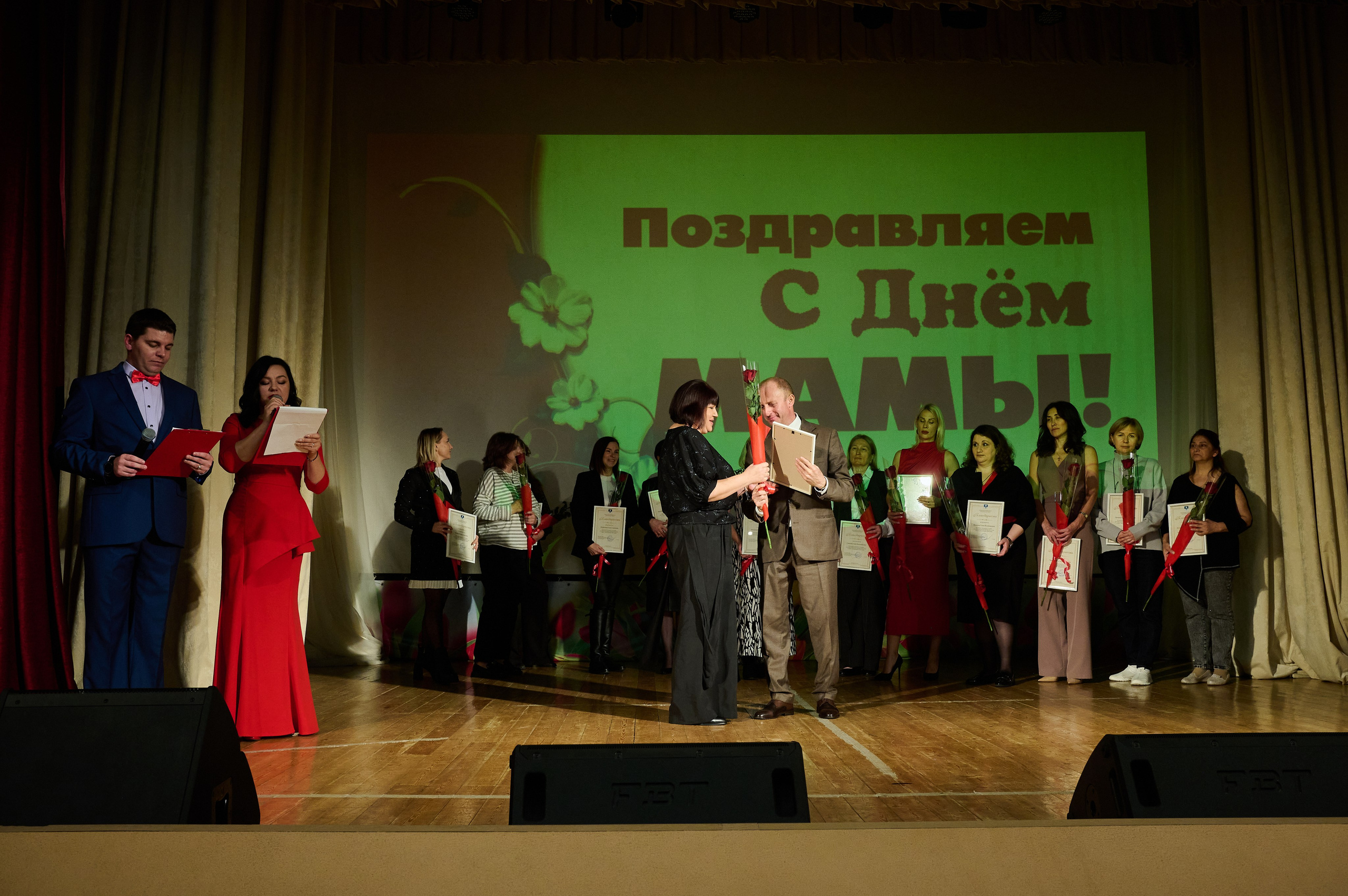 День матери Кабардинка. Жизнь курорта Кабардинка в фотографиях