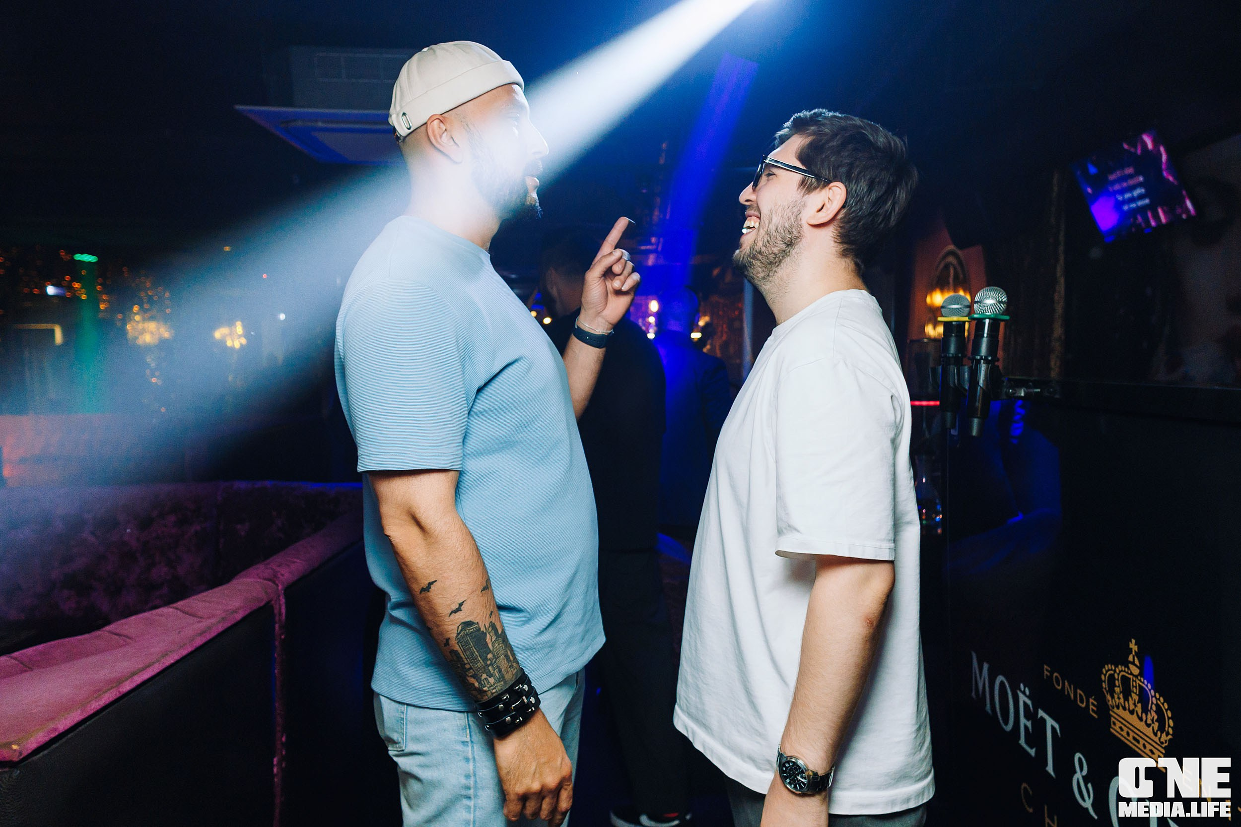 Фоторепортаж из караоке-клуба Эйфория. One Media Life: фоторепортажи, фотоотчеты с мероприятий и заведений